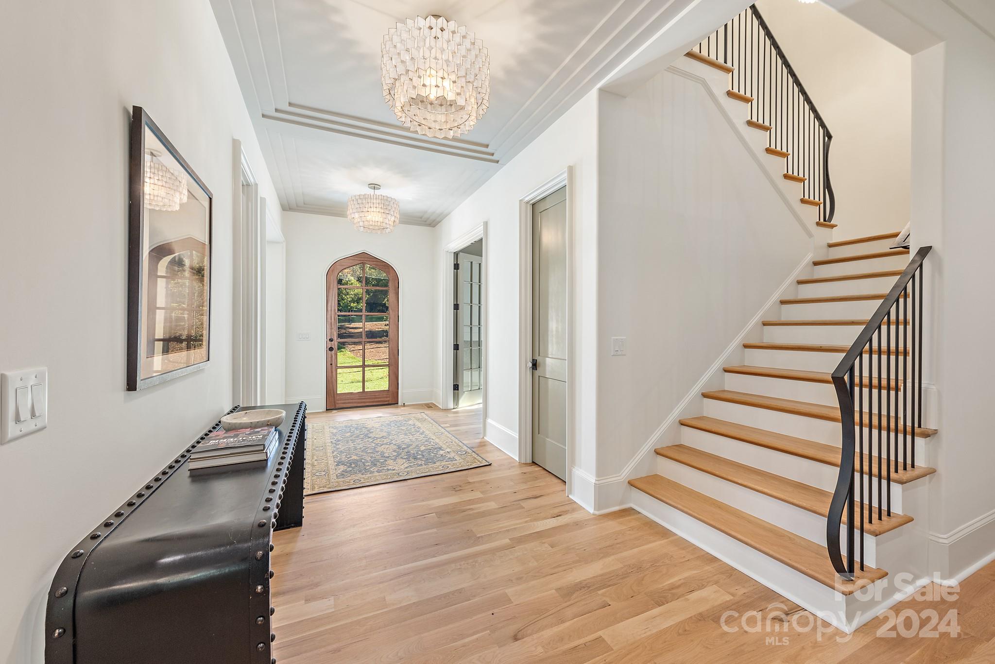 414 Shasta Ln