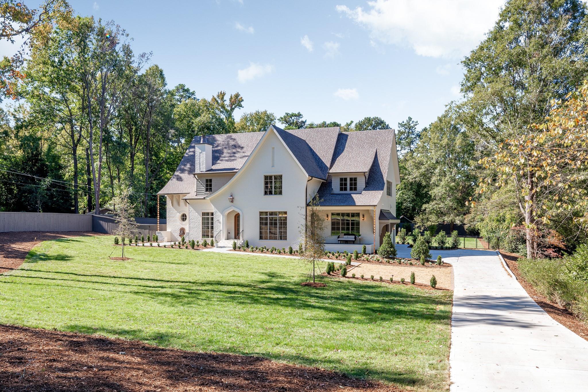 414 Shasta Ln