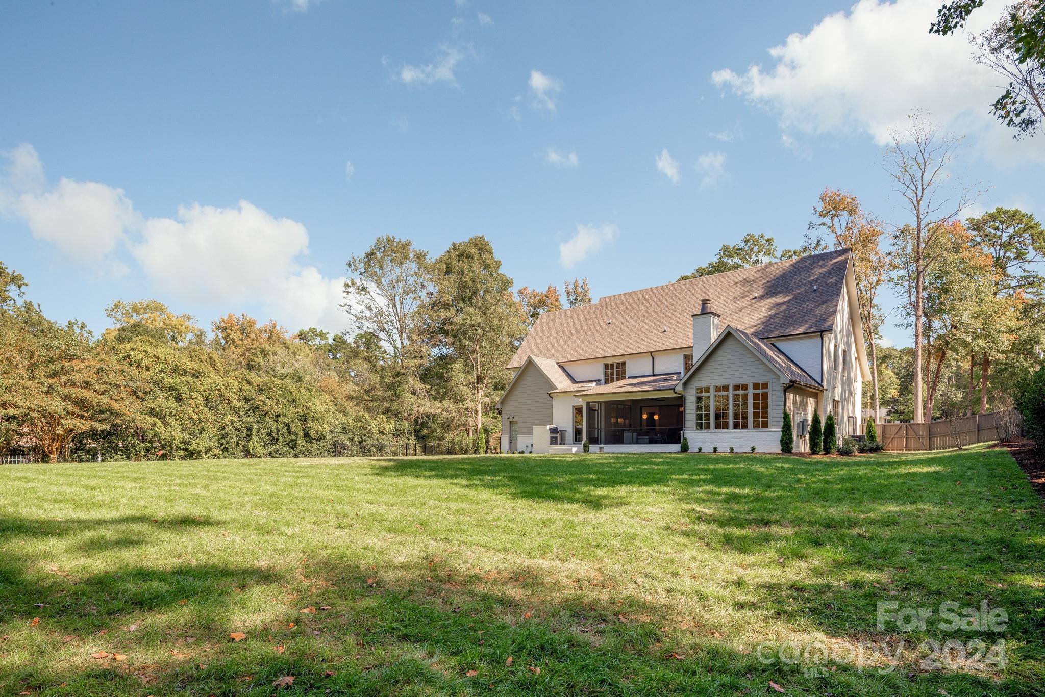414 Shasta Ln
