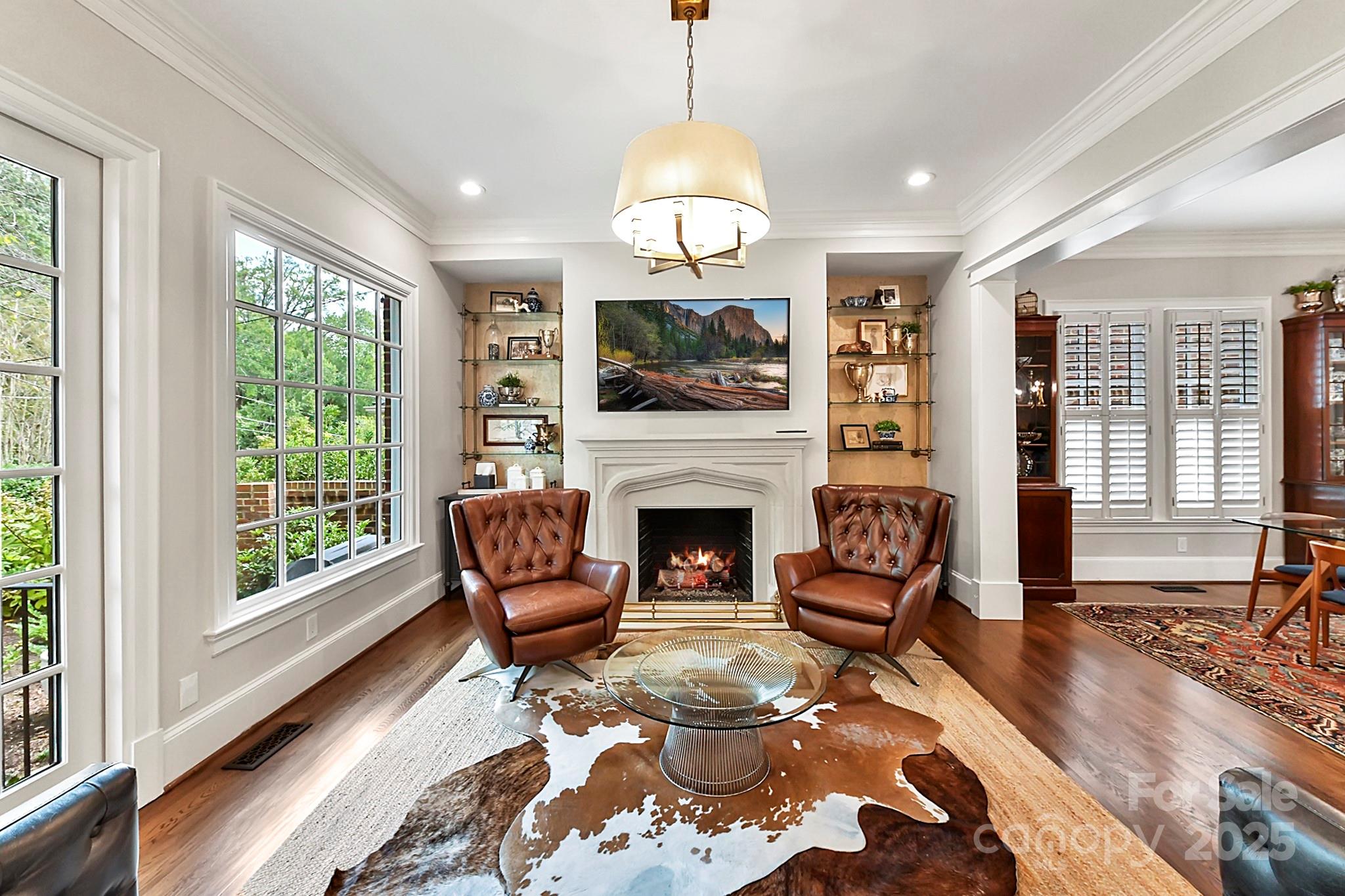 4813 Cambridge Crescent Drive