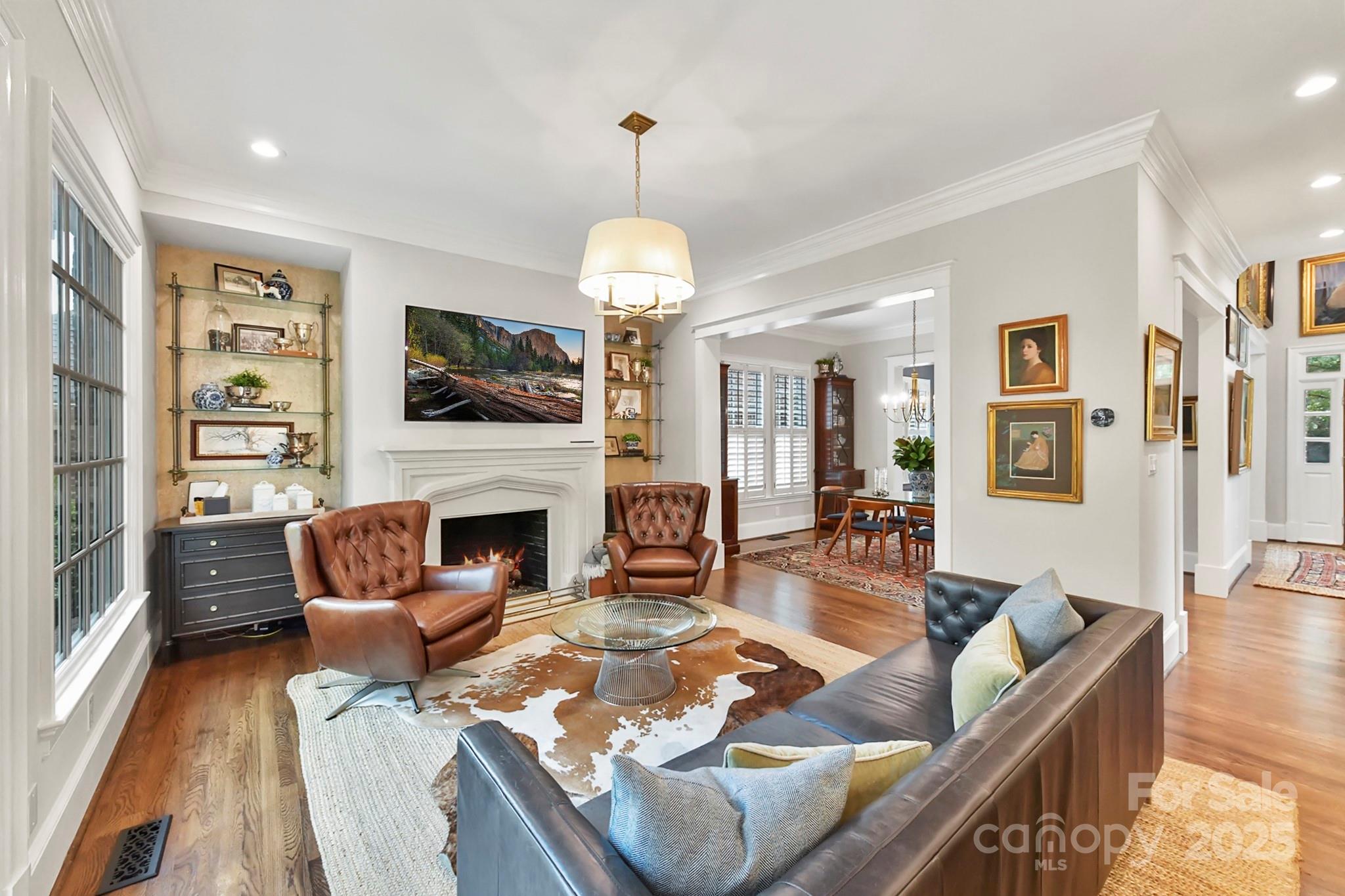 4813 Cambridge Crescent Drive