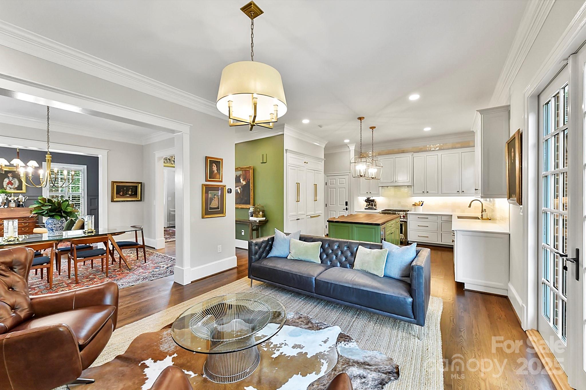 4813 Cambridge Crescent Drive