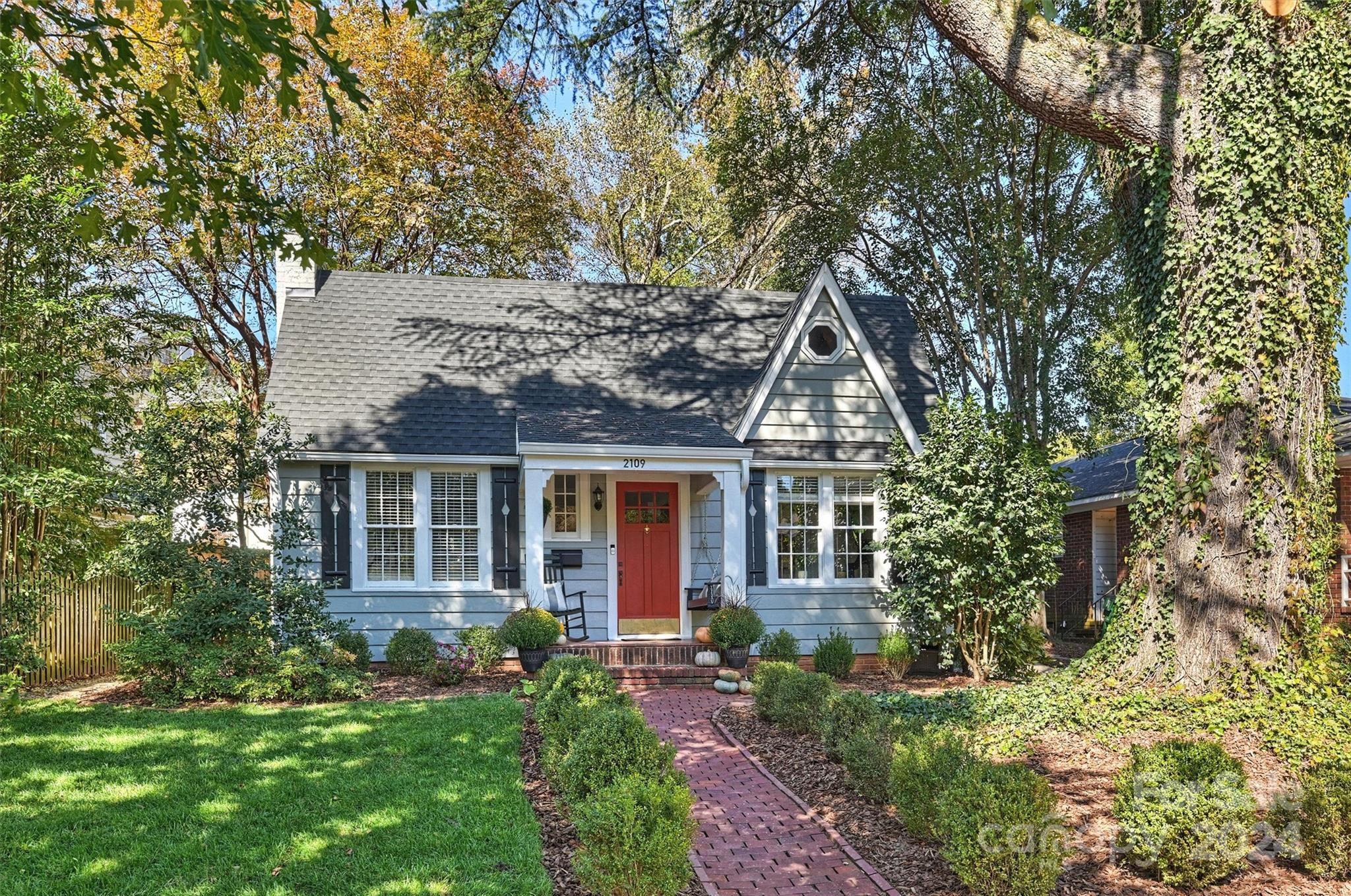 2109 Lombardy Circle