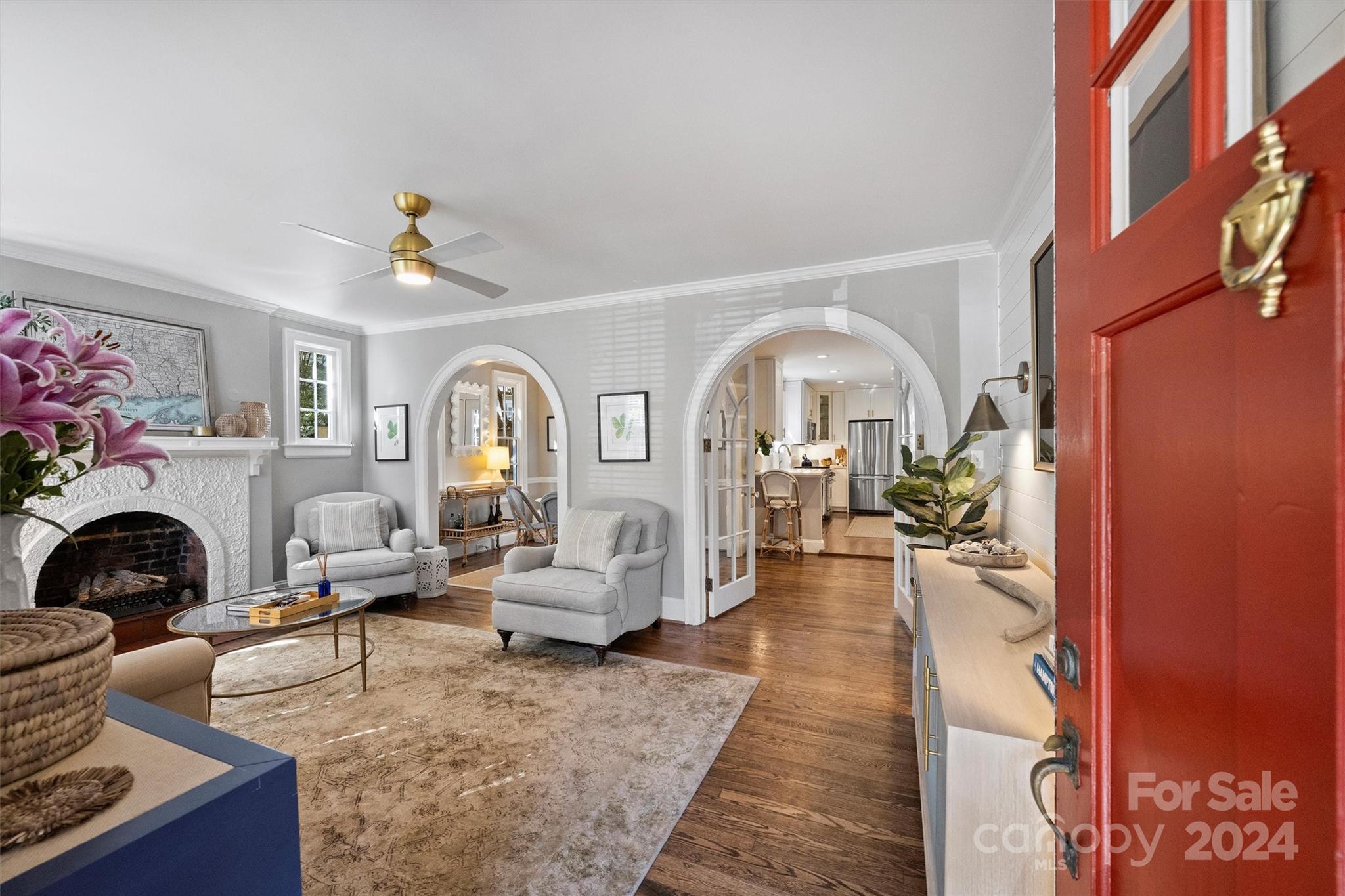 2109 Lombardy Circle