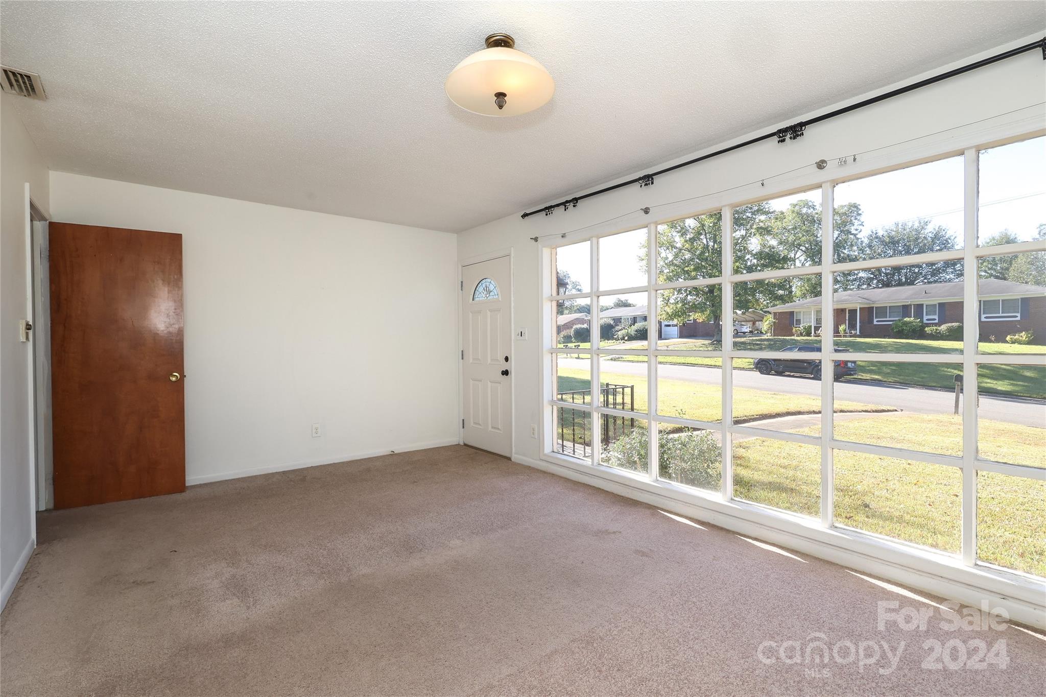1236 Landsdowne Drive