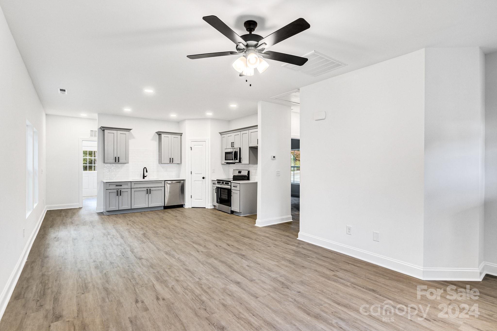 407 8th Street