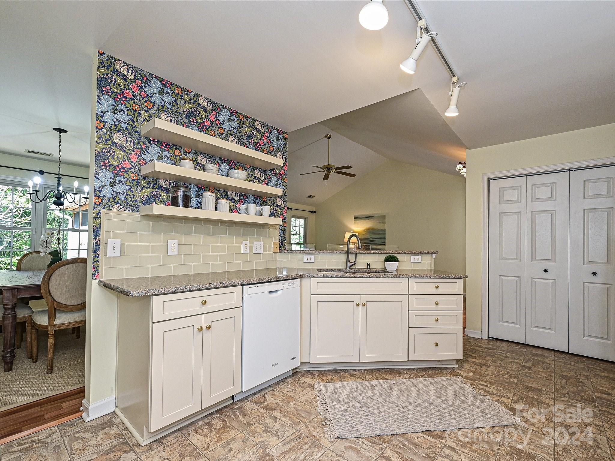 617 Kelford Lane