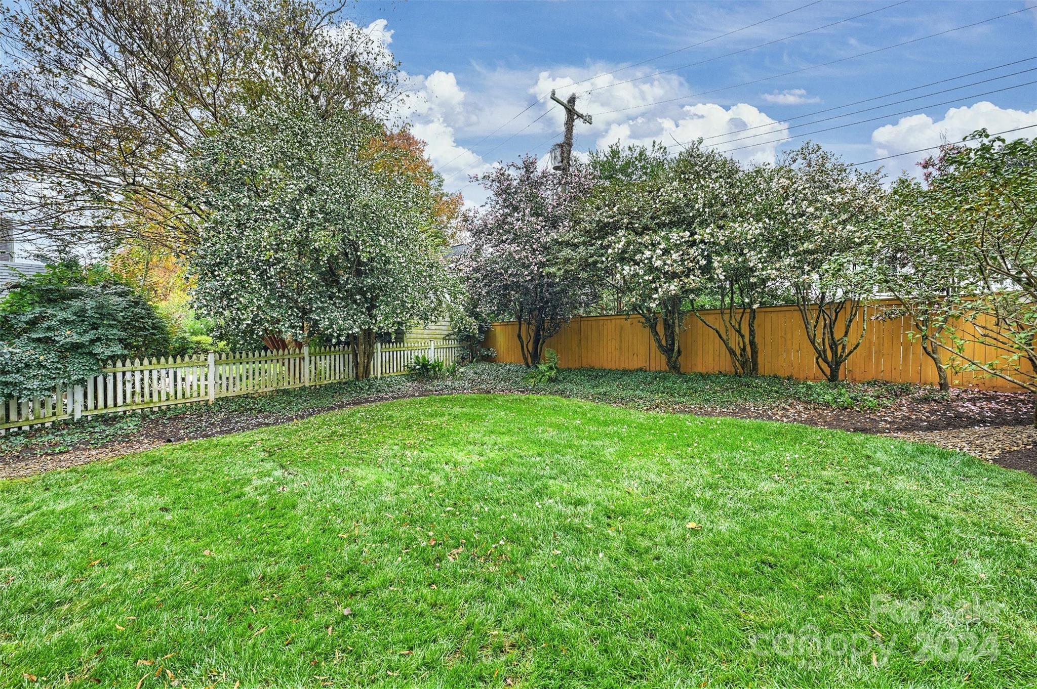 2526 Normandy Road