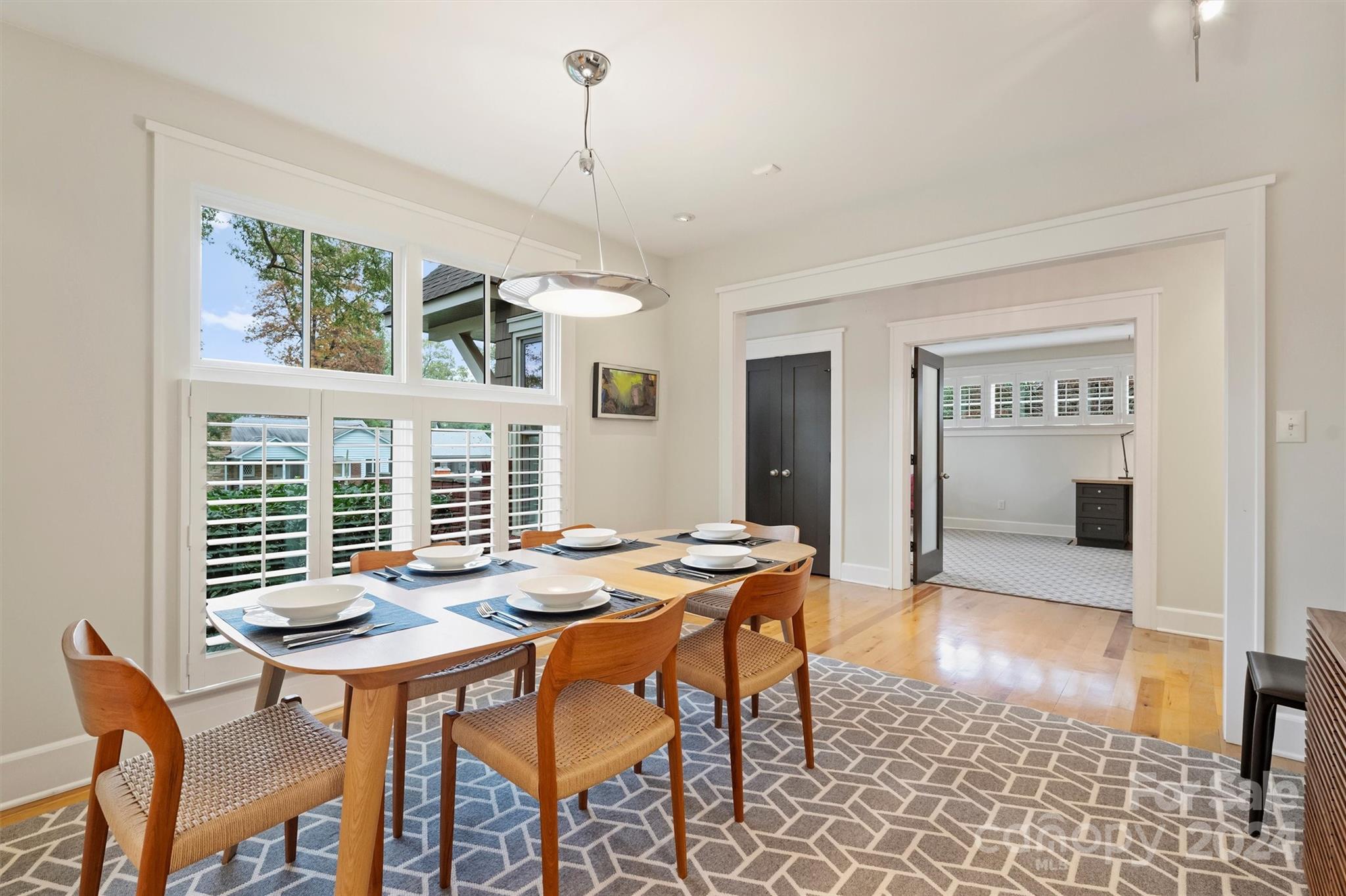 2526 Normandy Road
