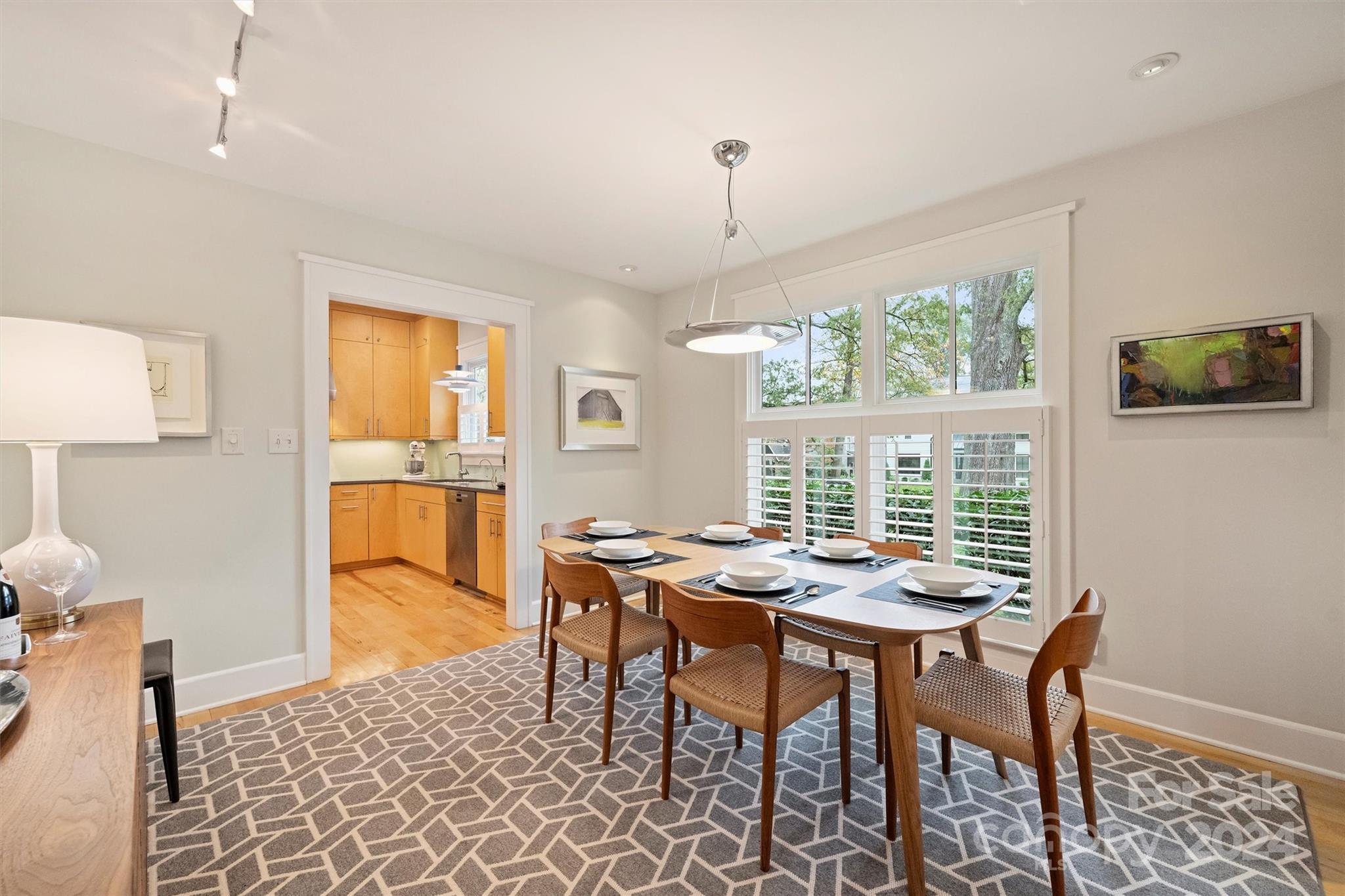 2526 Normandy Road