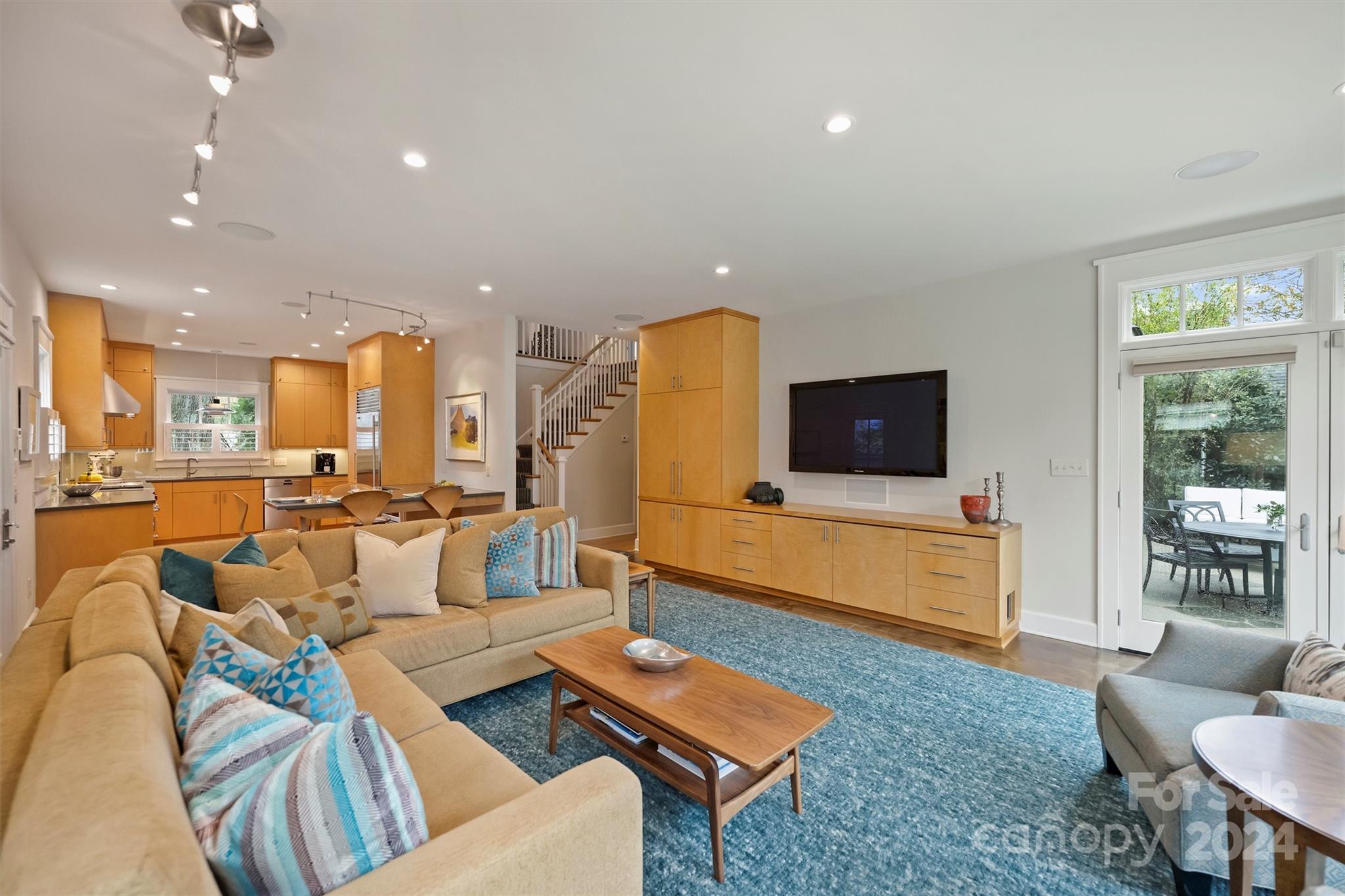 2526 Normandy Road