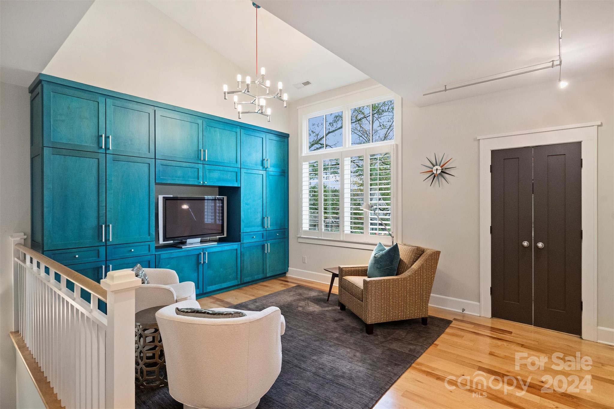 2526 Normandy Road