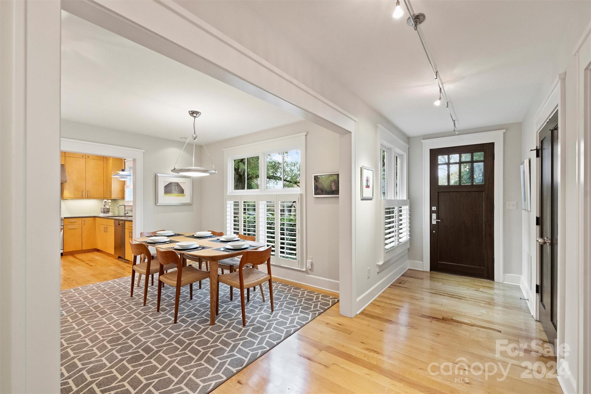 2526 Normandy Road