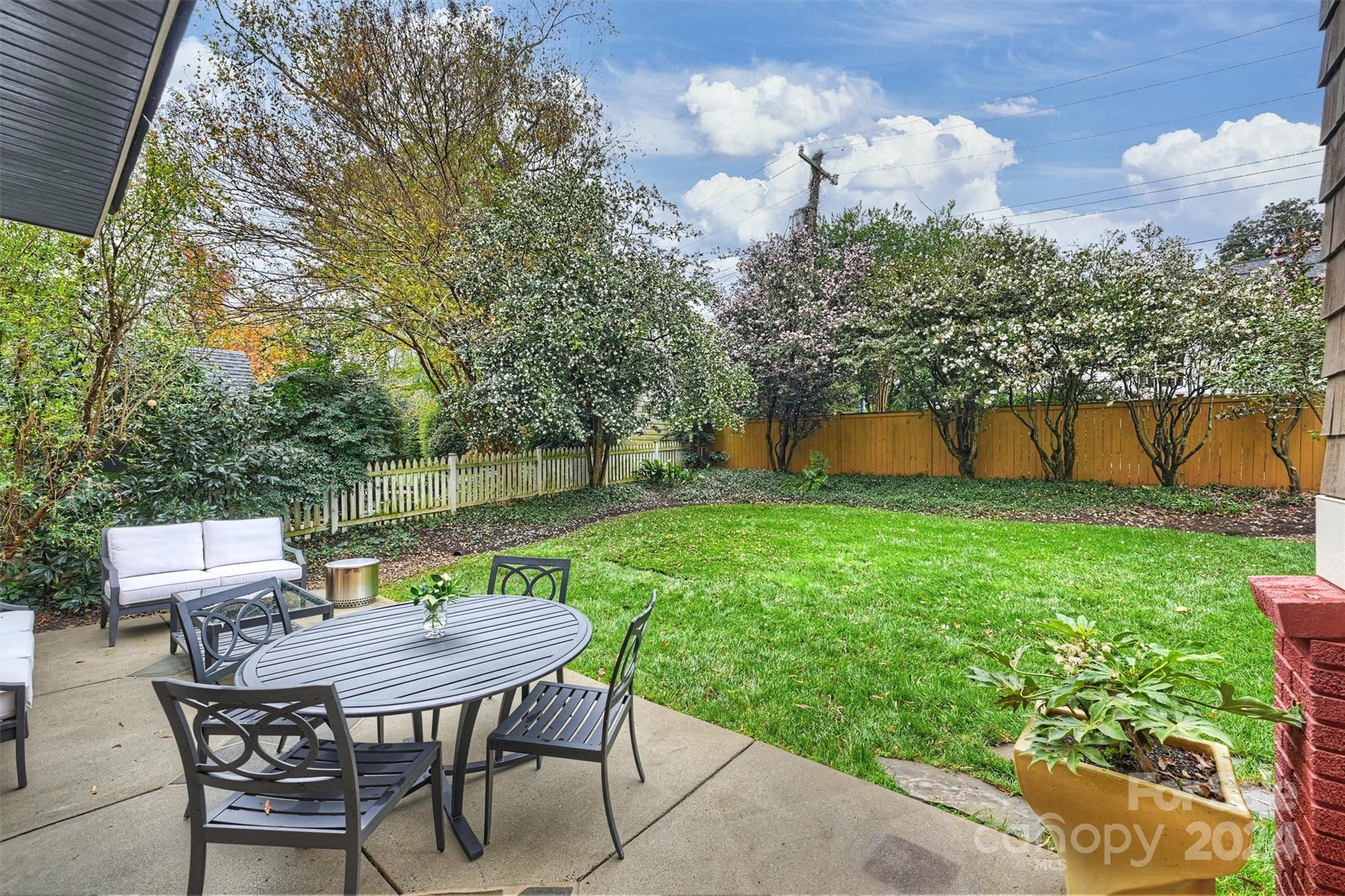 2526 Normandy Road