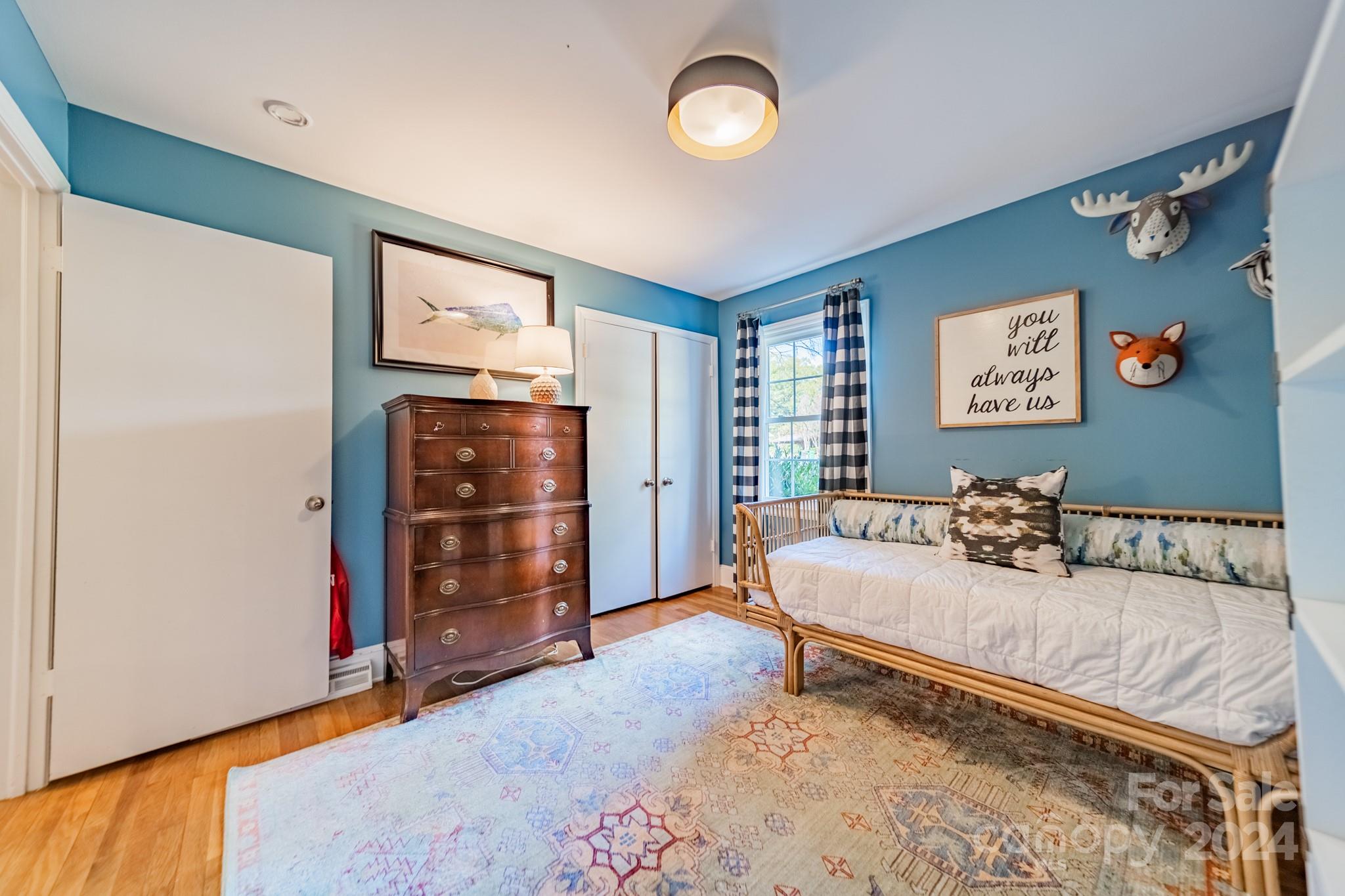 608 Gentry Place