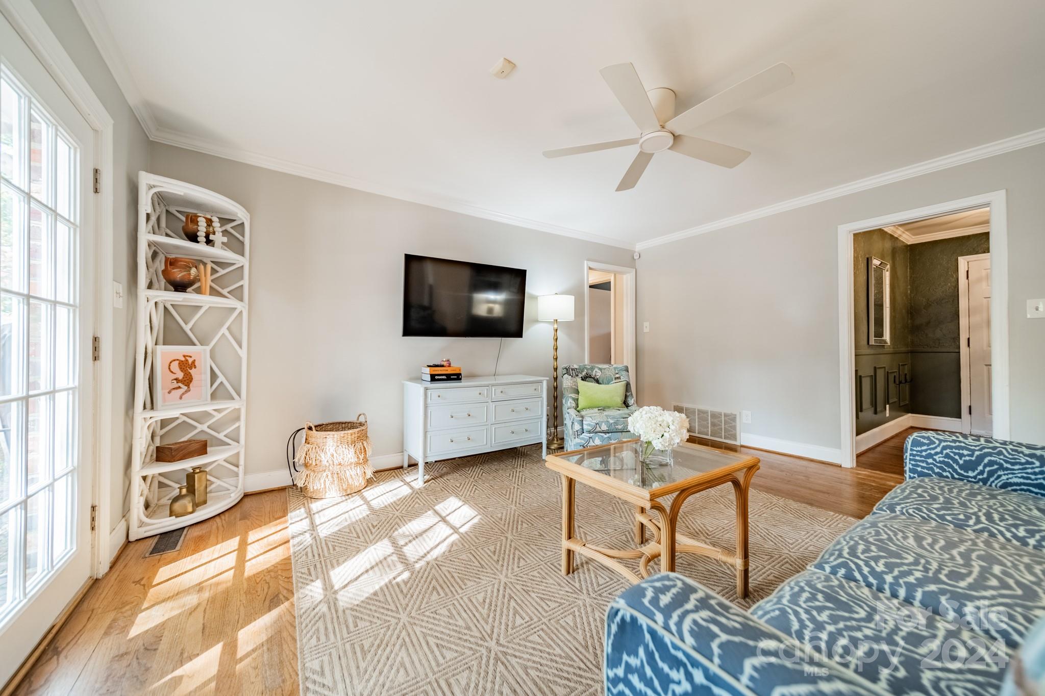 608 Gentry Place