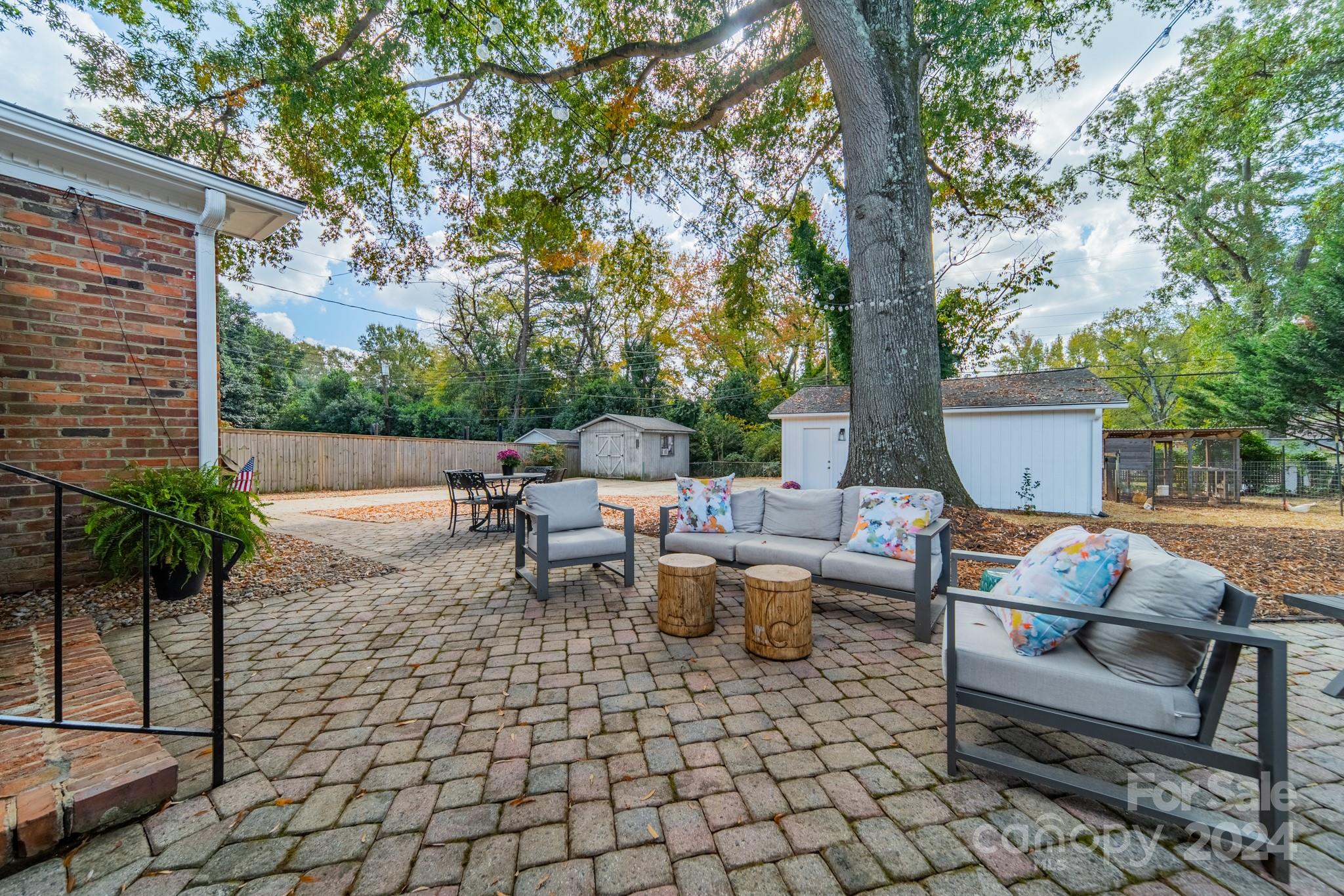 608 Gentry Place