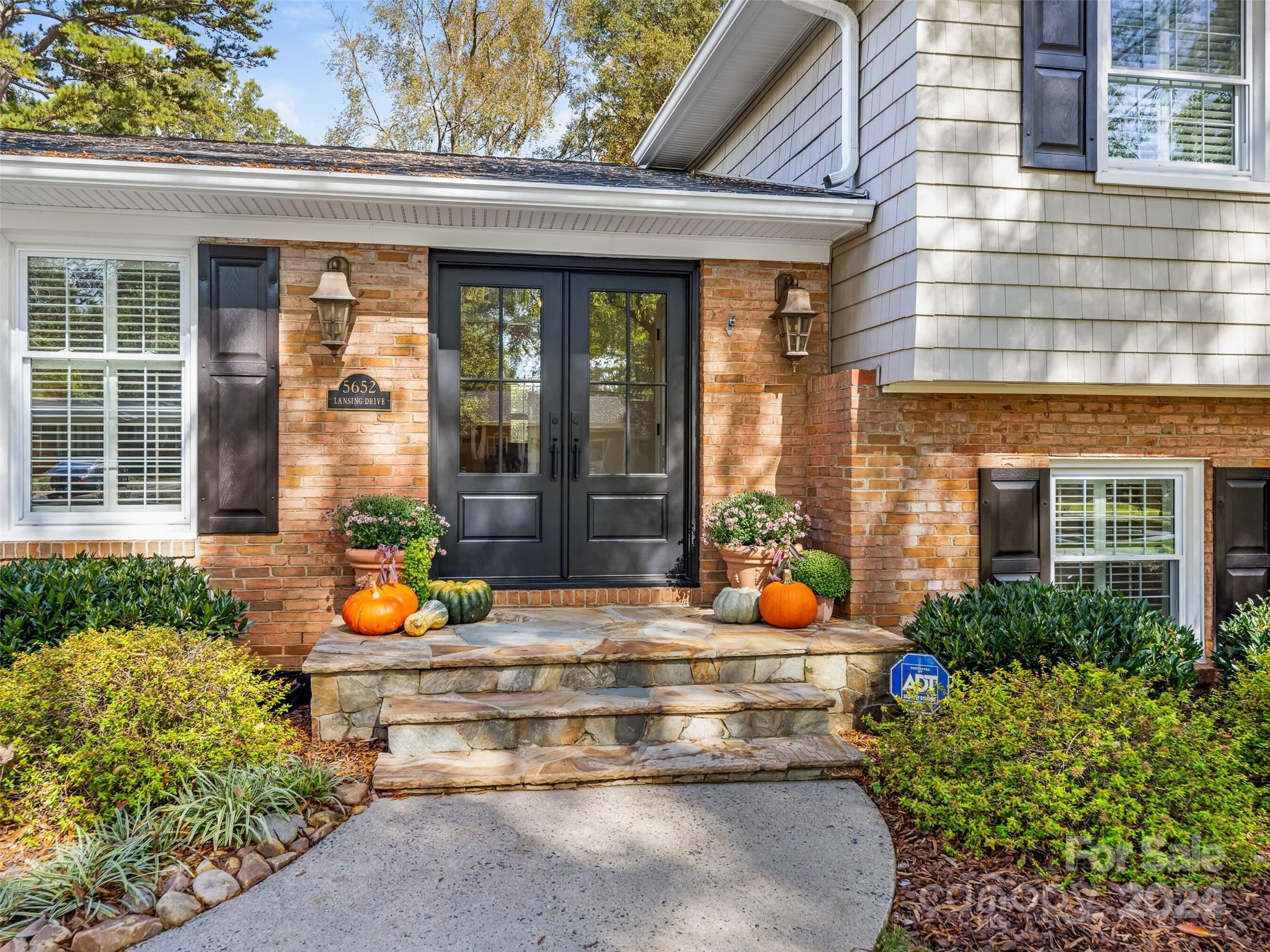 5652 Lansing Drive