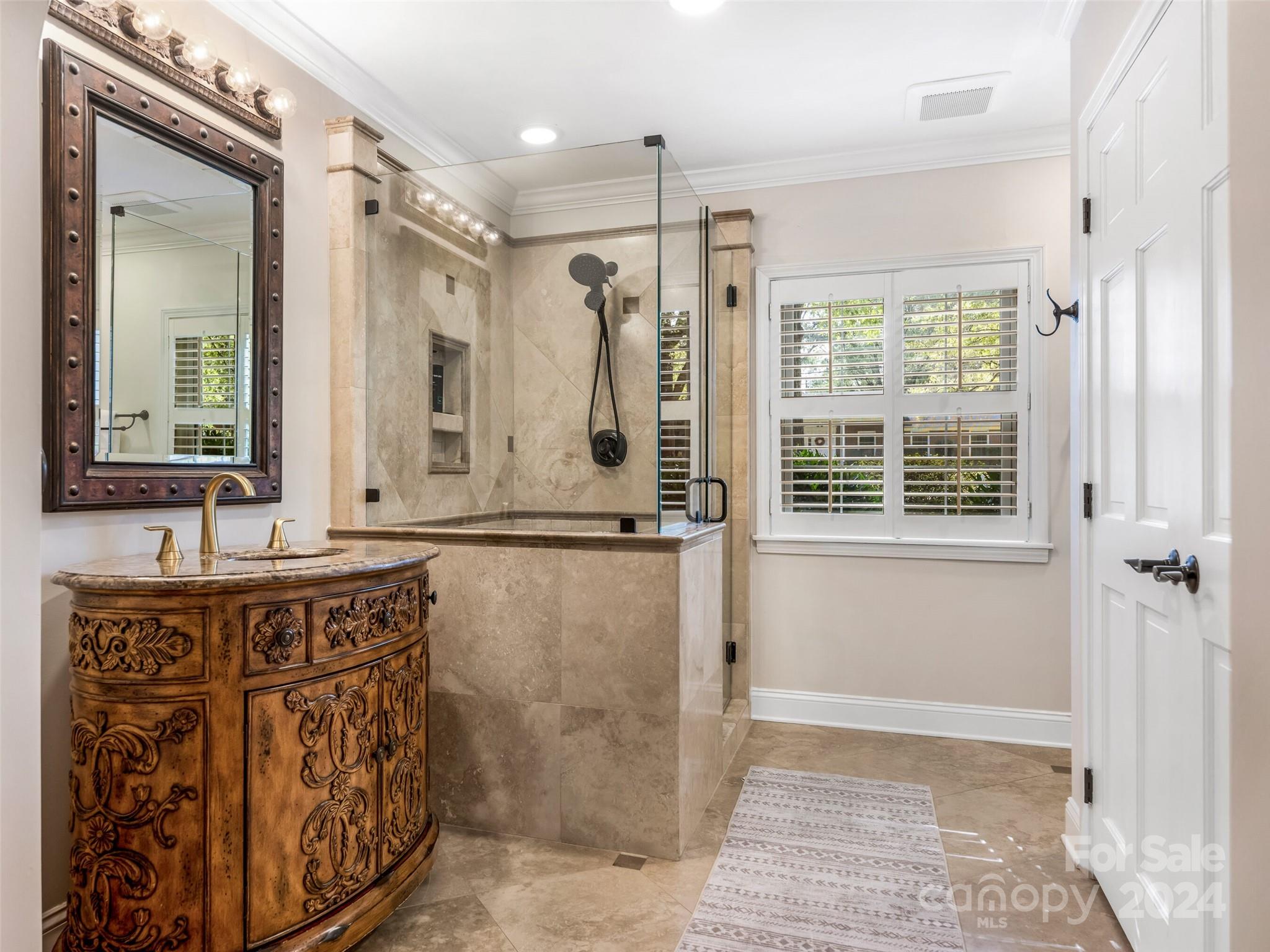 5652 Lansing Drive