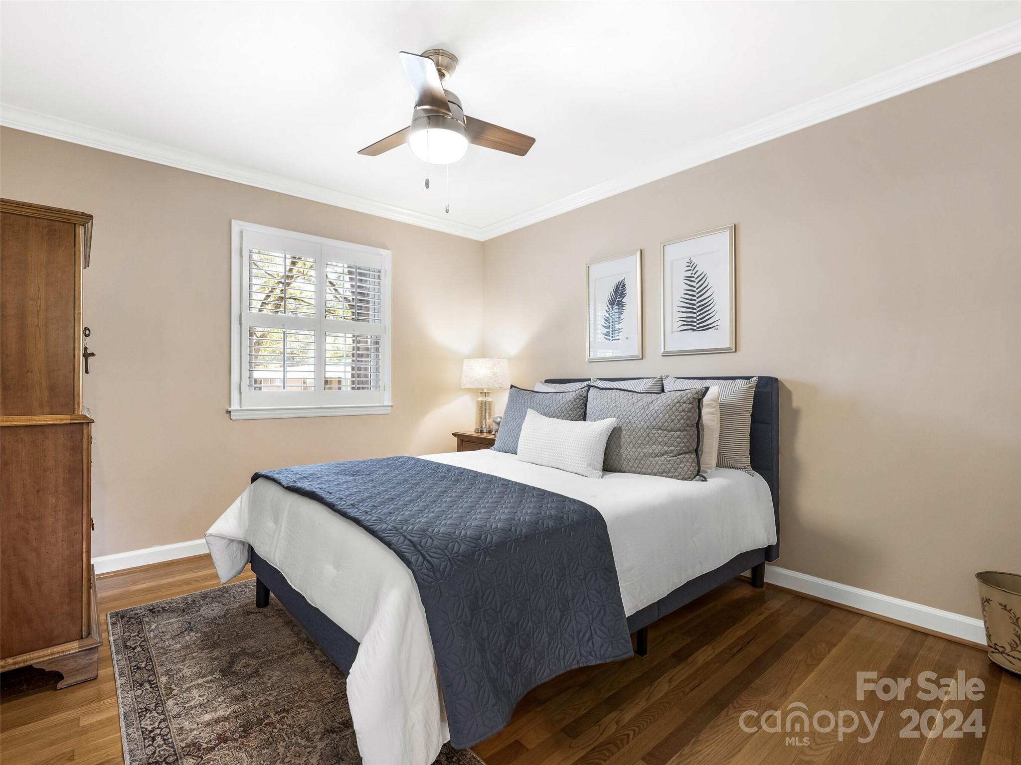5652 Lansing Drive