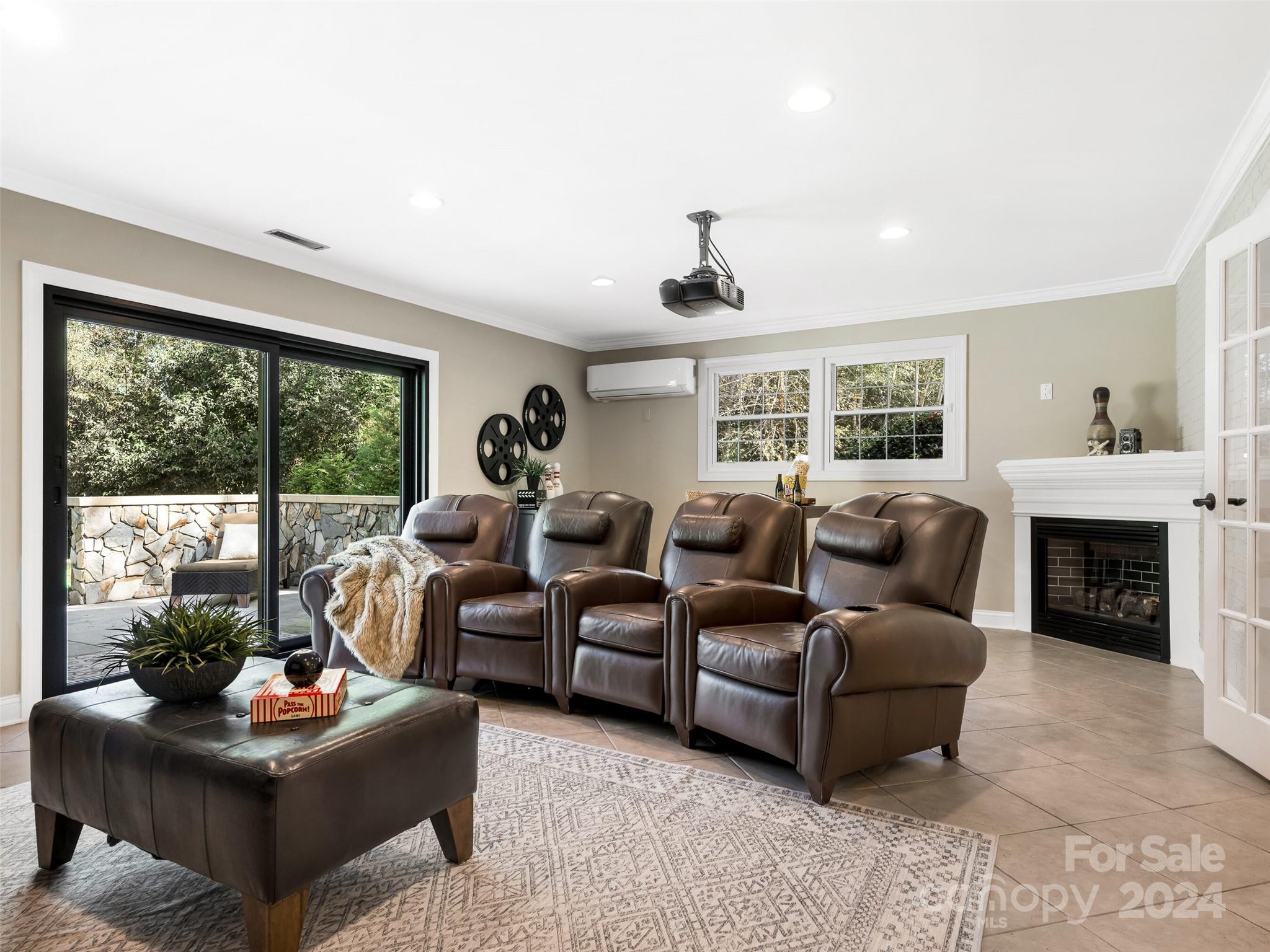 5652 Lansing Drive