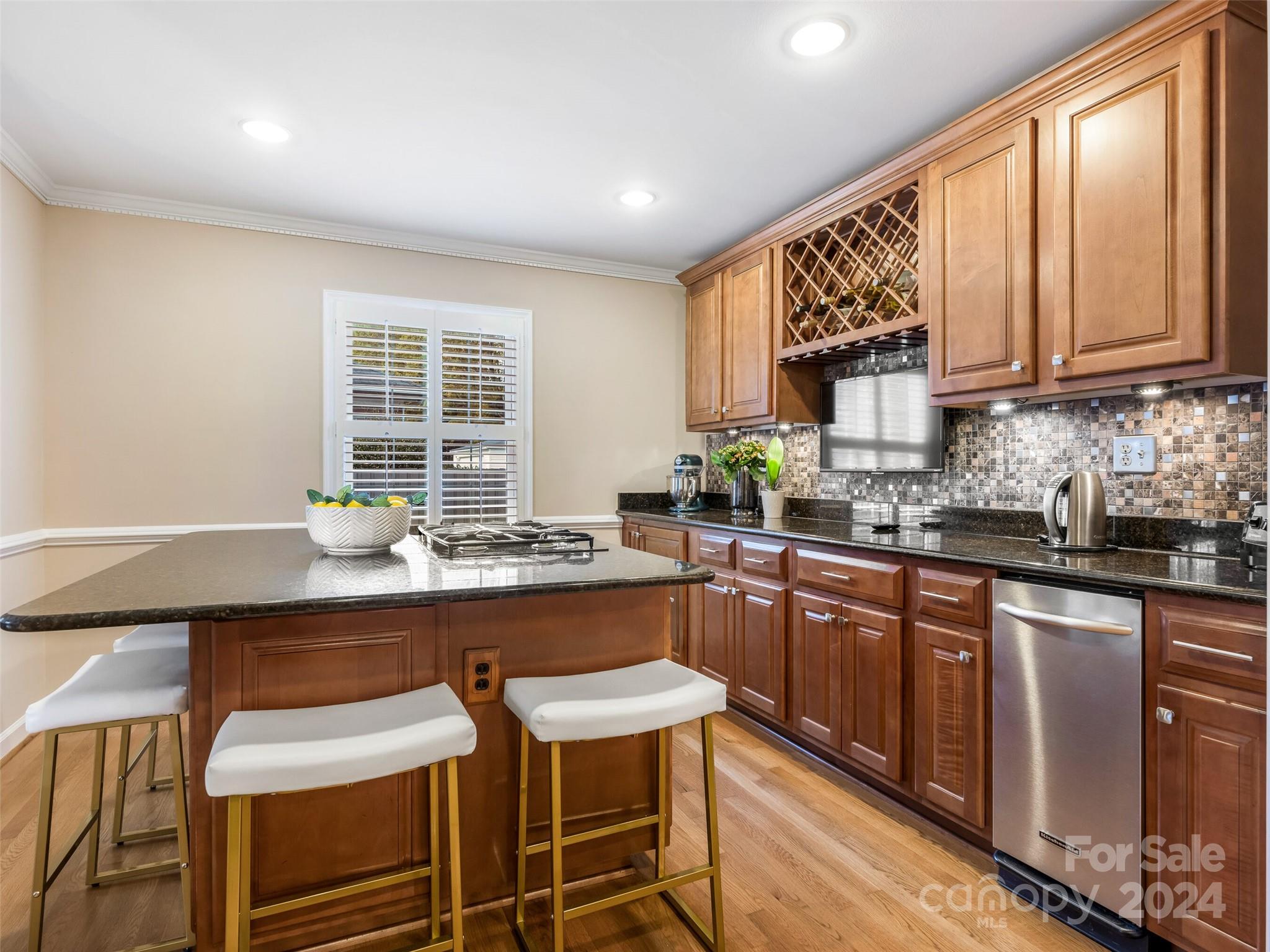 5652 Lansing Drive