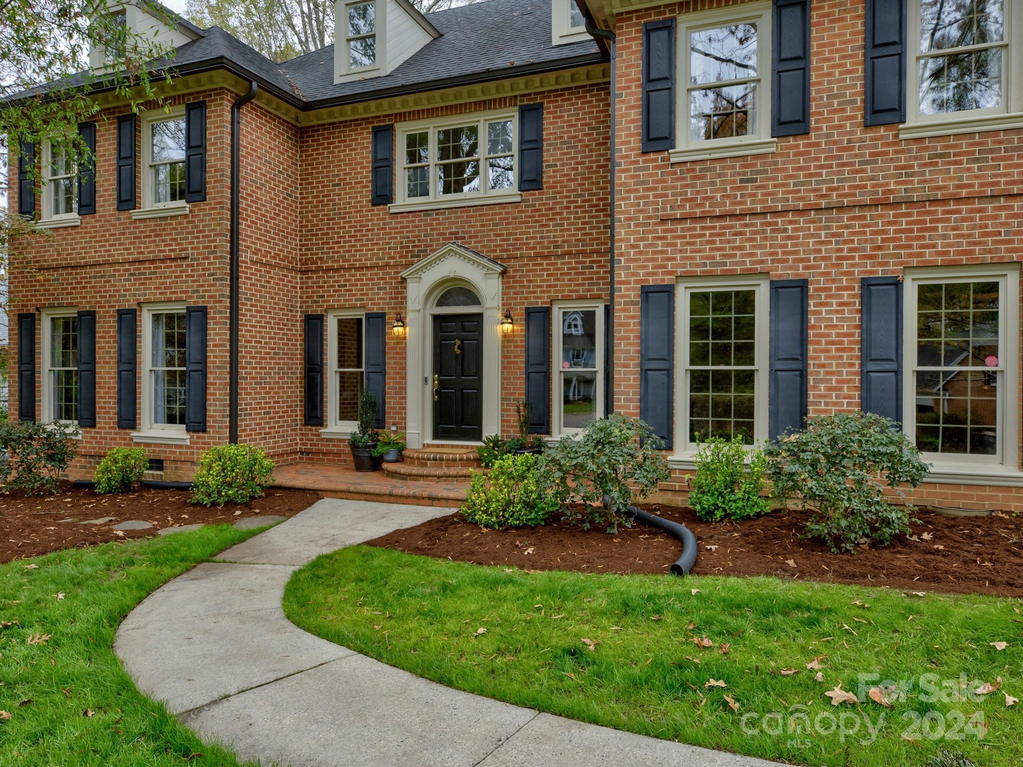8005 Maremont Court