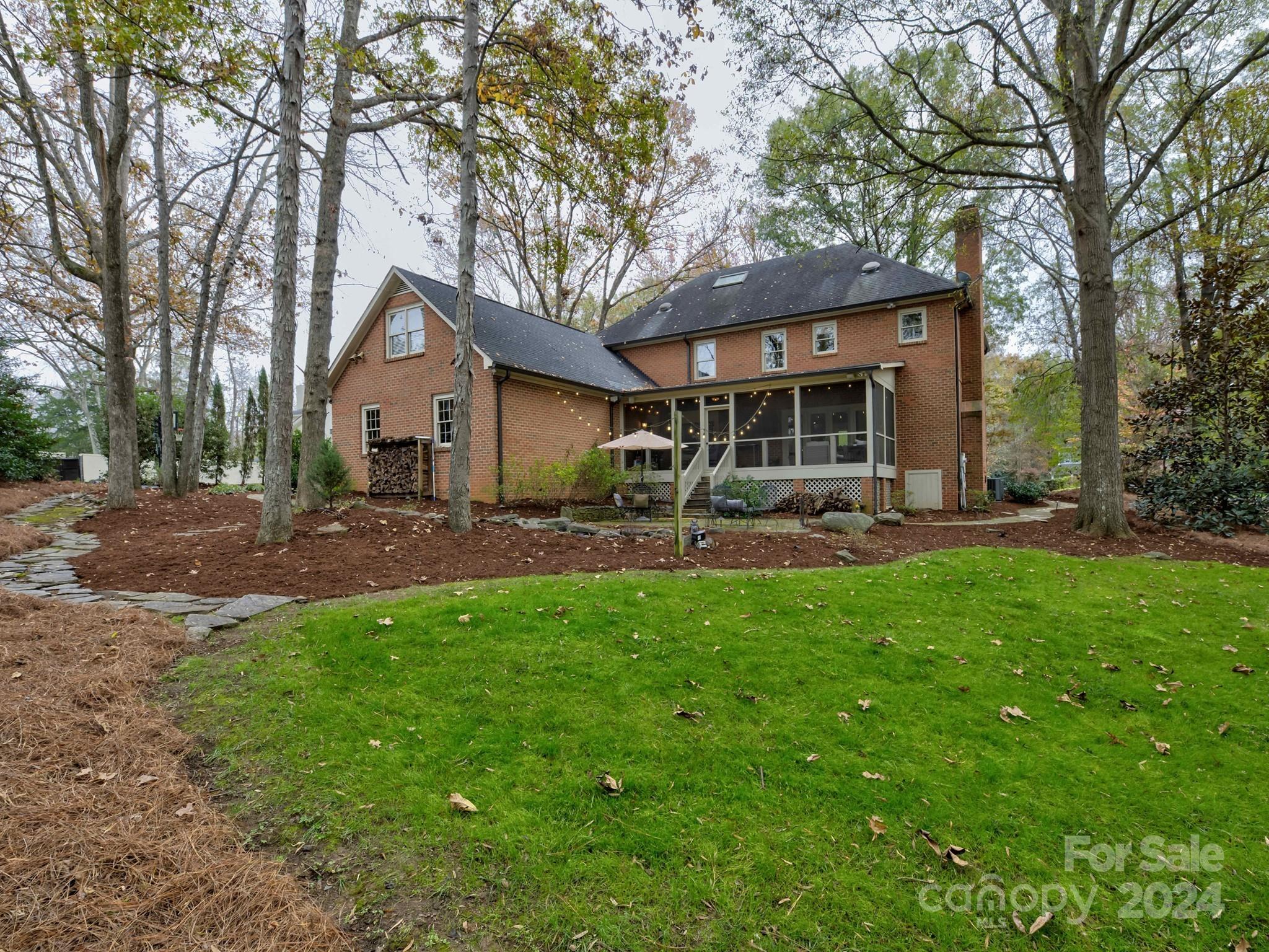8005 Maremont Court