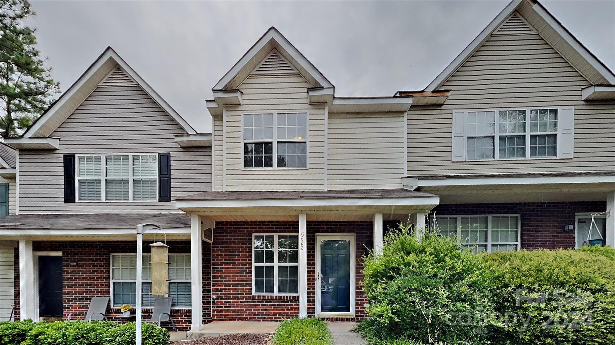 5964 Cougar Lane