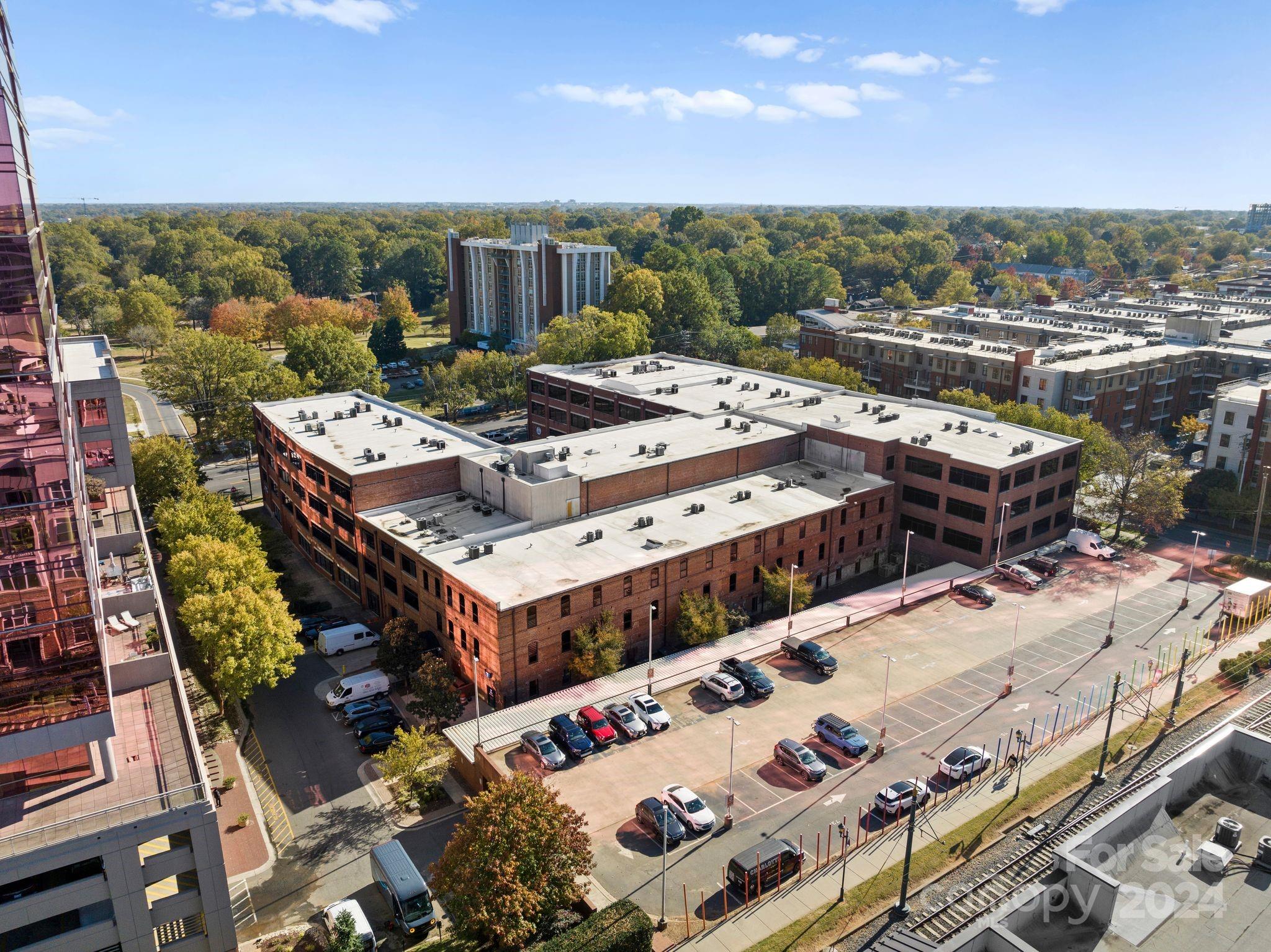 310 Arlington Avenue Unit: 221