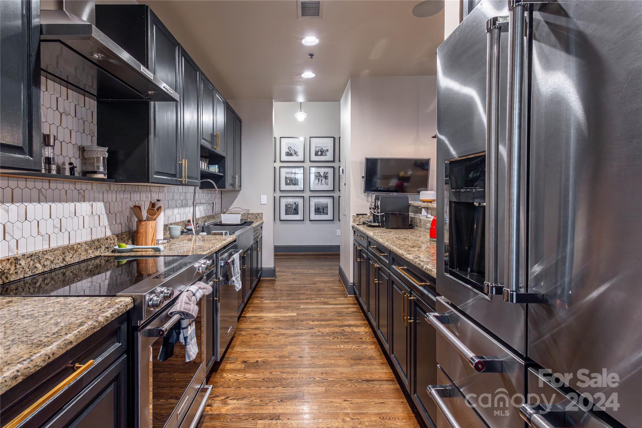 310 Arlington Avenue Unit: 402 & 404