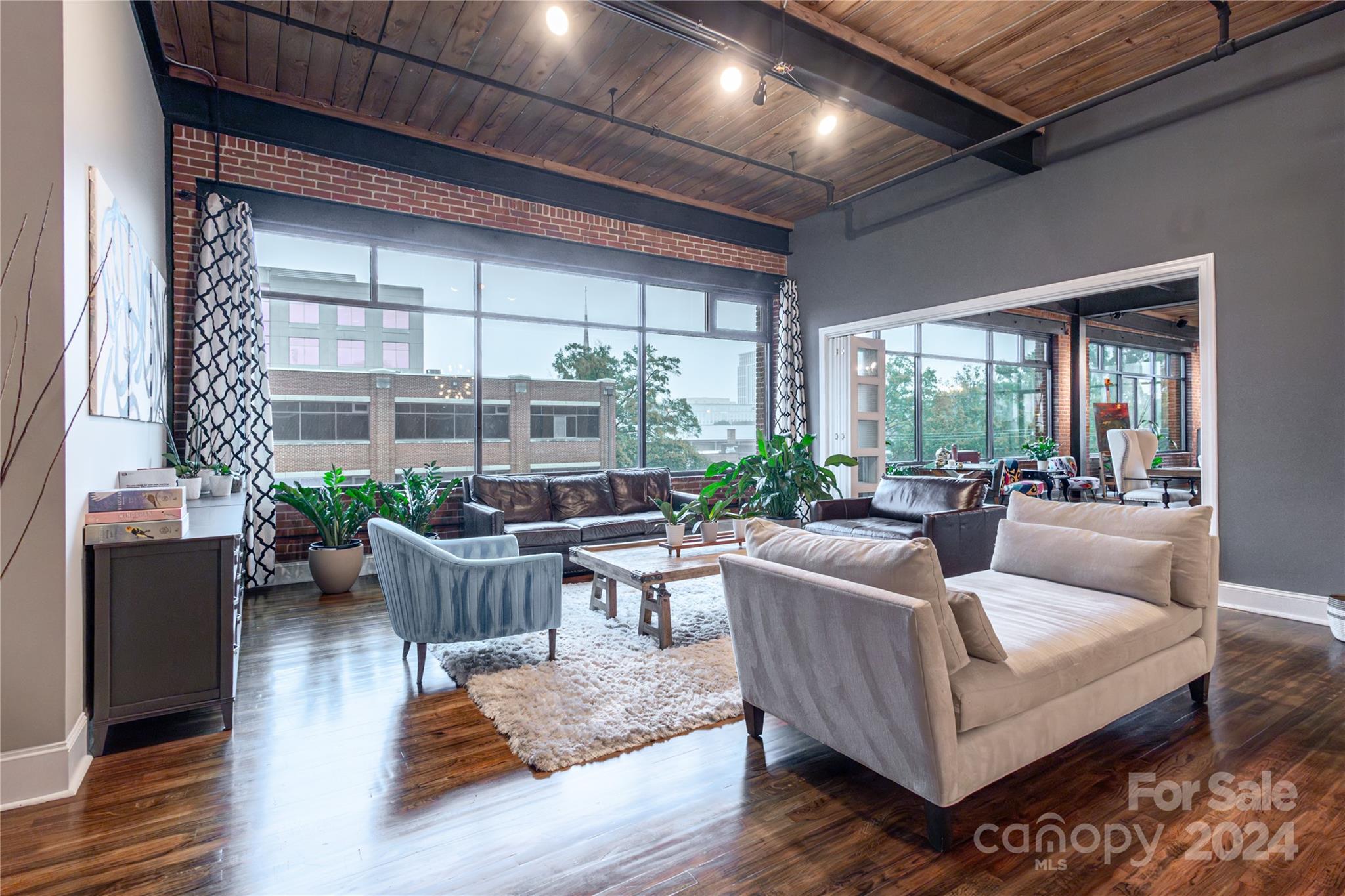 310 Arlington Avenue Unit: 402 & 404