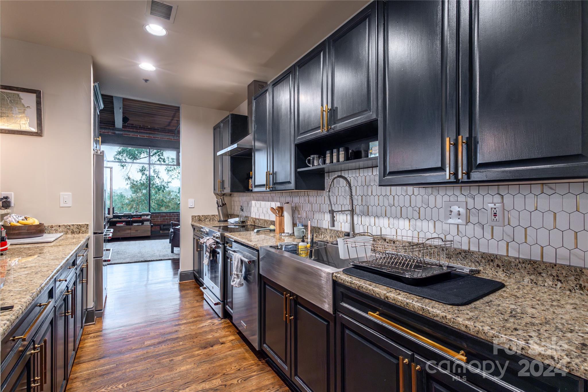 310 Arlington Avenue Unit: 402 & 404