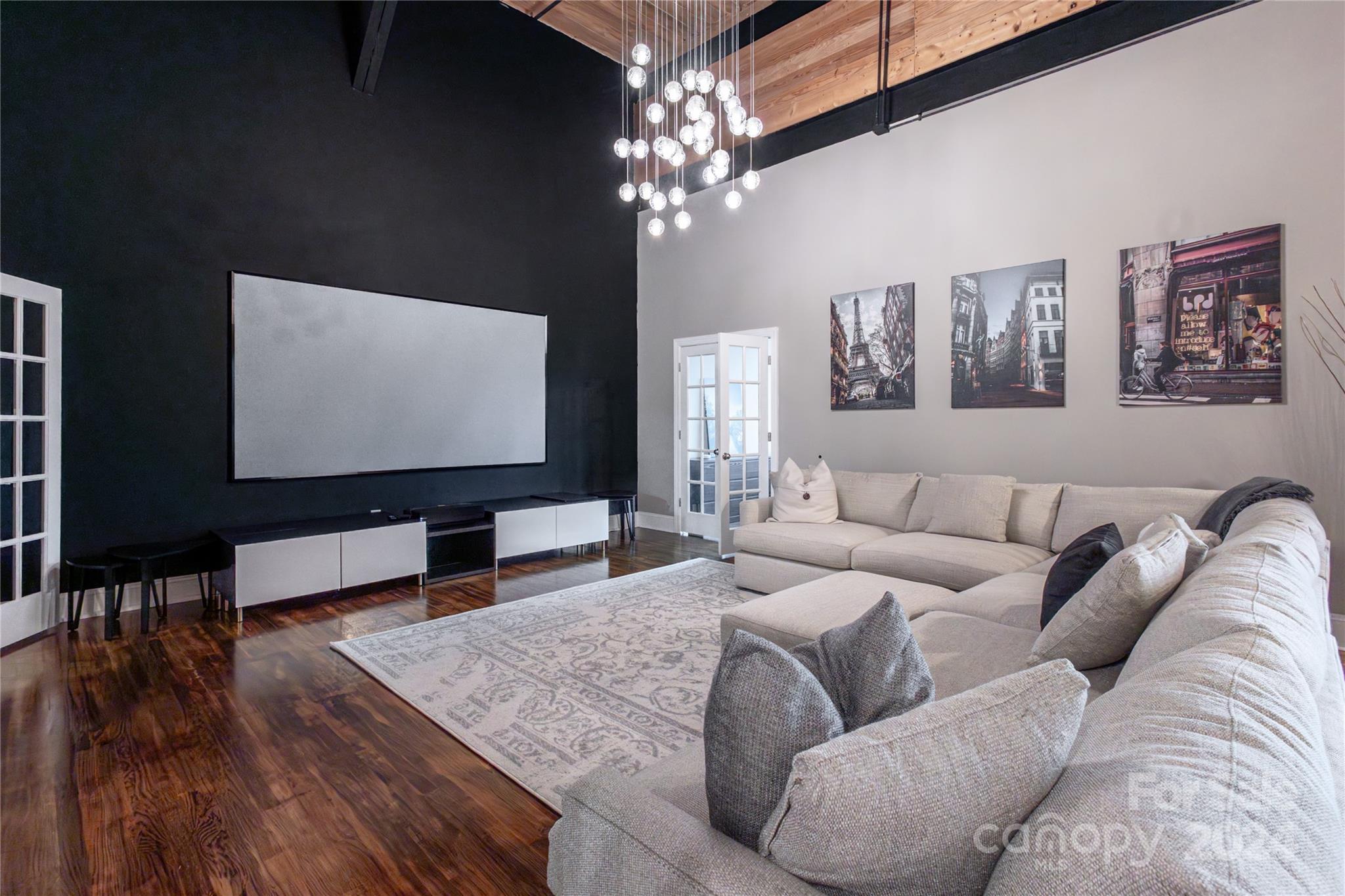 310 Arlington Avenue Unit: 402 & 404
