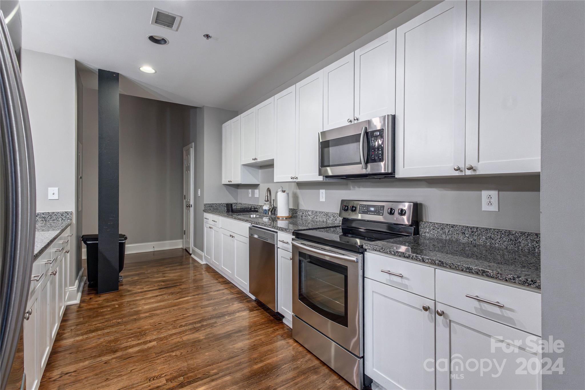 310 Arlington Avenue Unit: 402 & 404