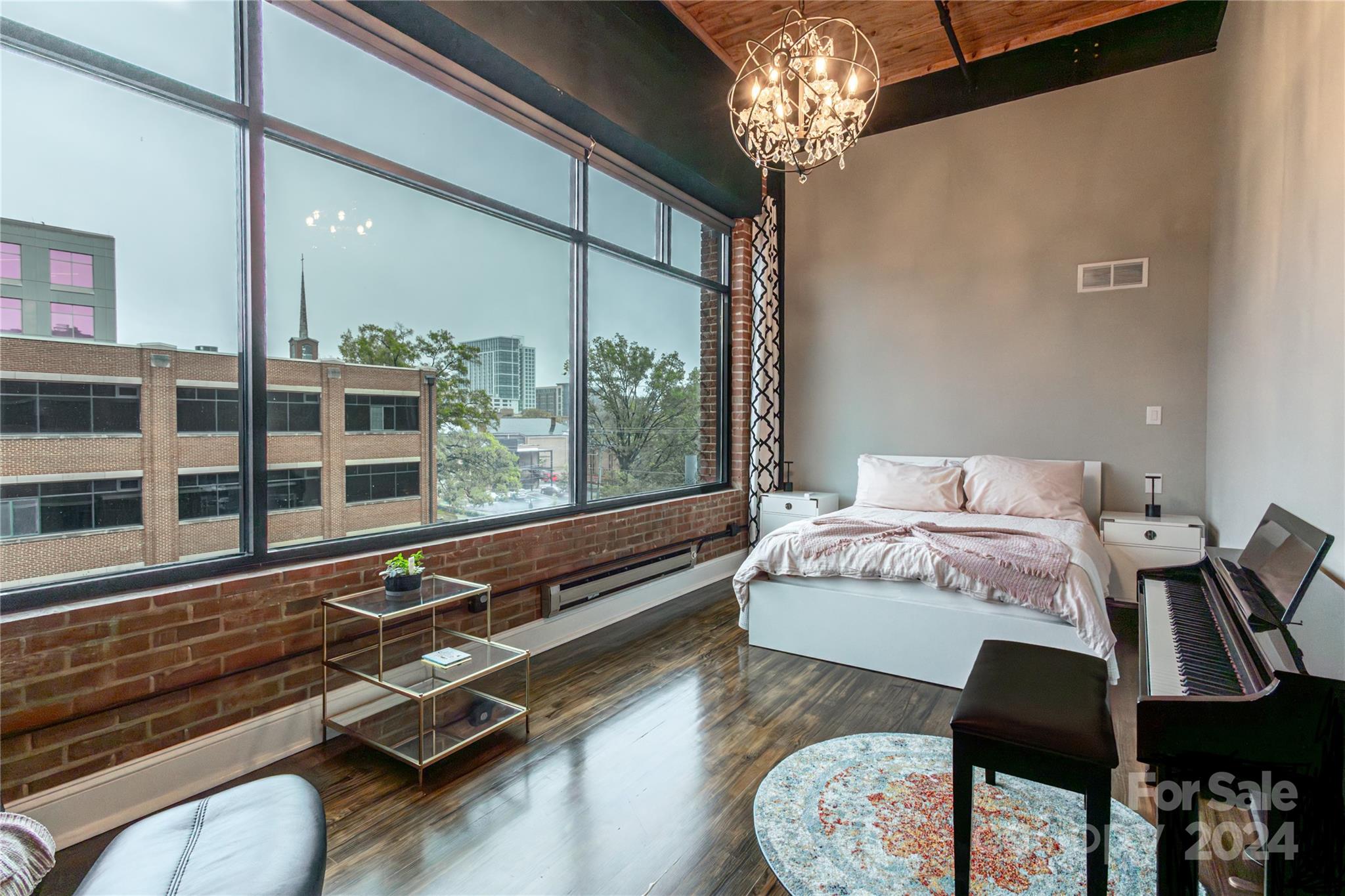 310 Arlington Avenue Unit: 402 & 404