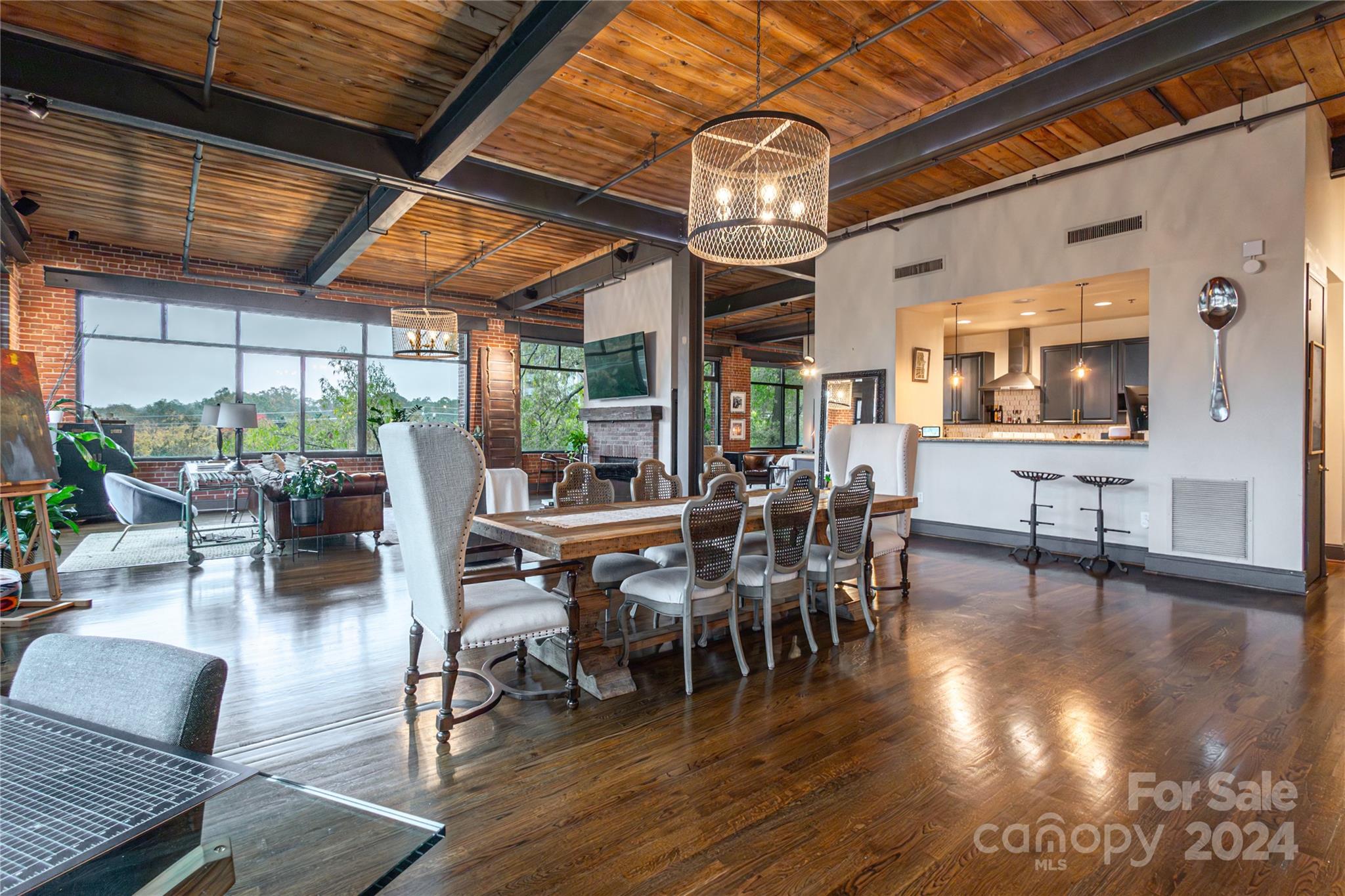310 Arlington Avenue Unit: 402 & 404