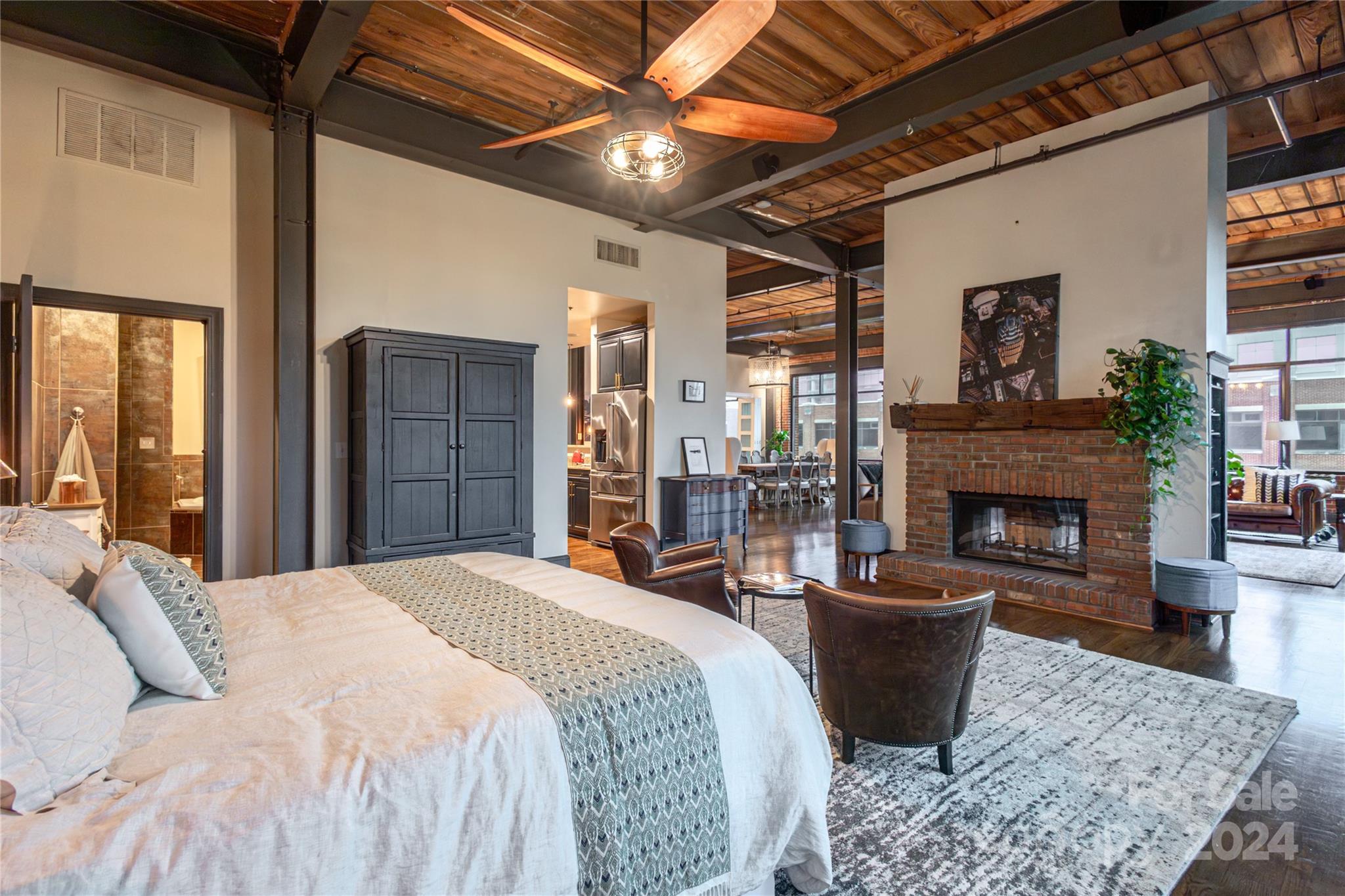 310 Arlington Avenue Unit: 402 & 404
