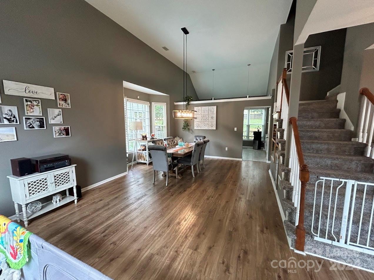 12012 Bay Tree Way