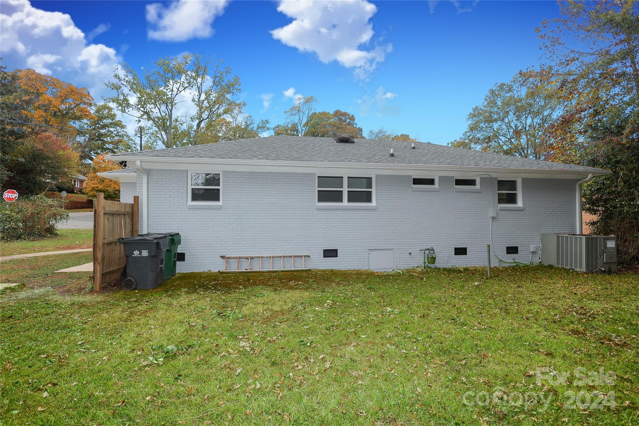 2100 Birchcrest Drive