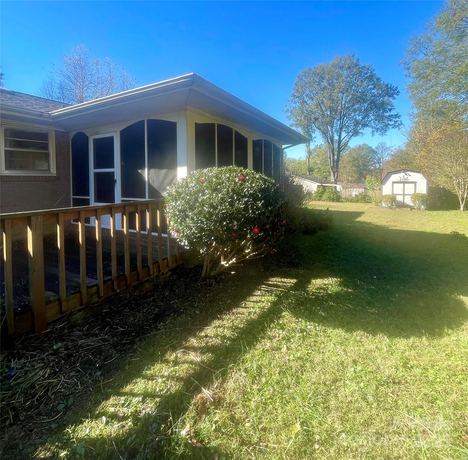 907 Vista Drive