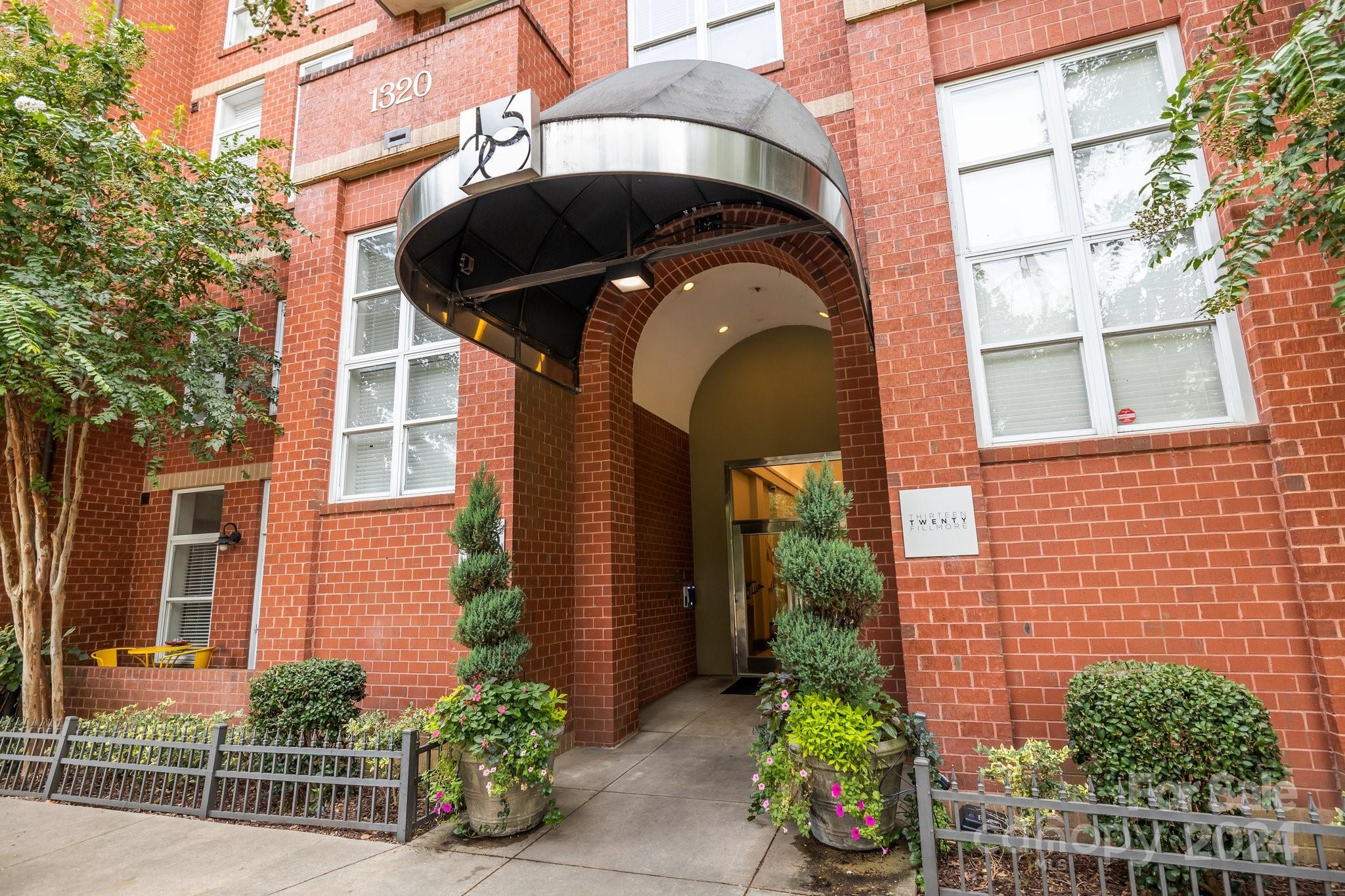 1320 Fillmore Avenue Unit: 504