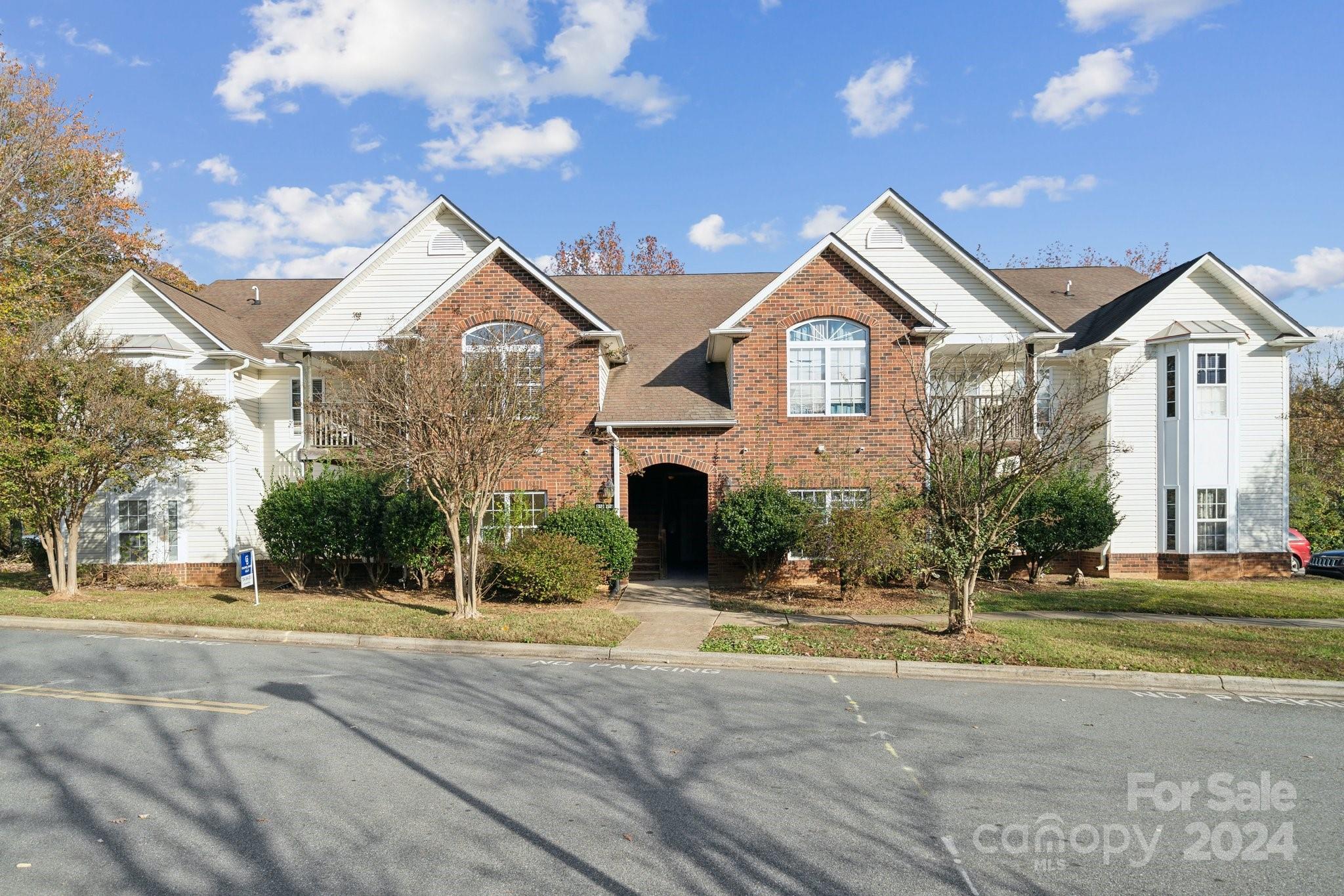 2523 Carya Pond Lane