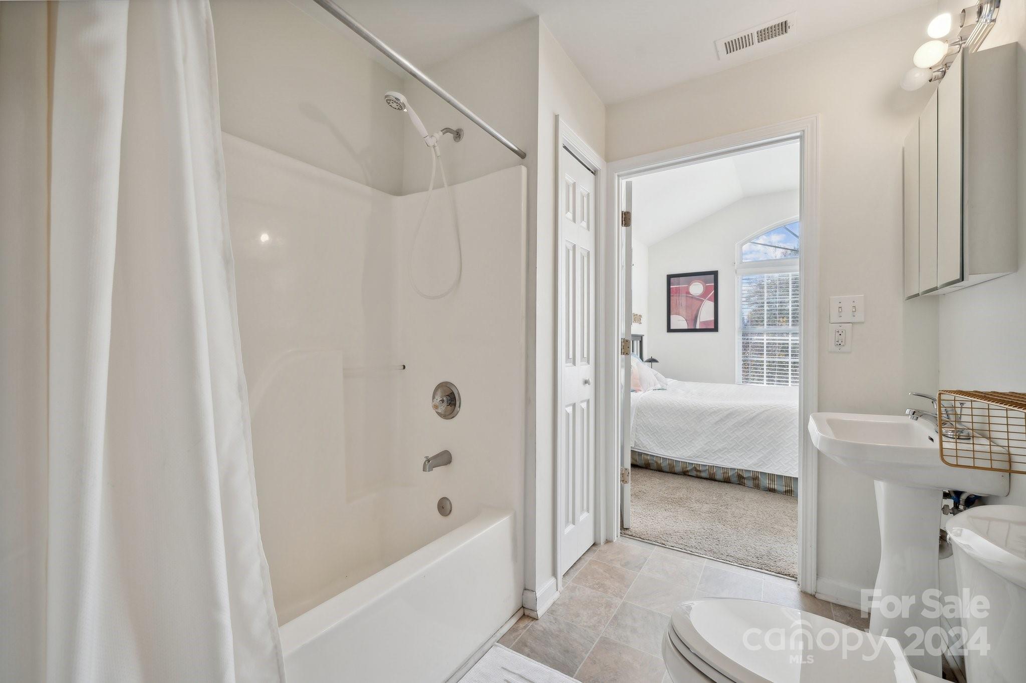 2523 Carya Pond Lane