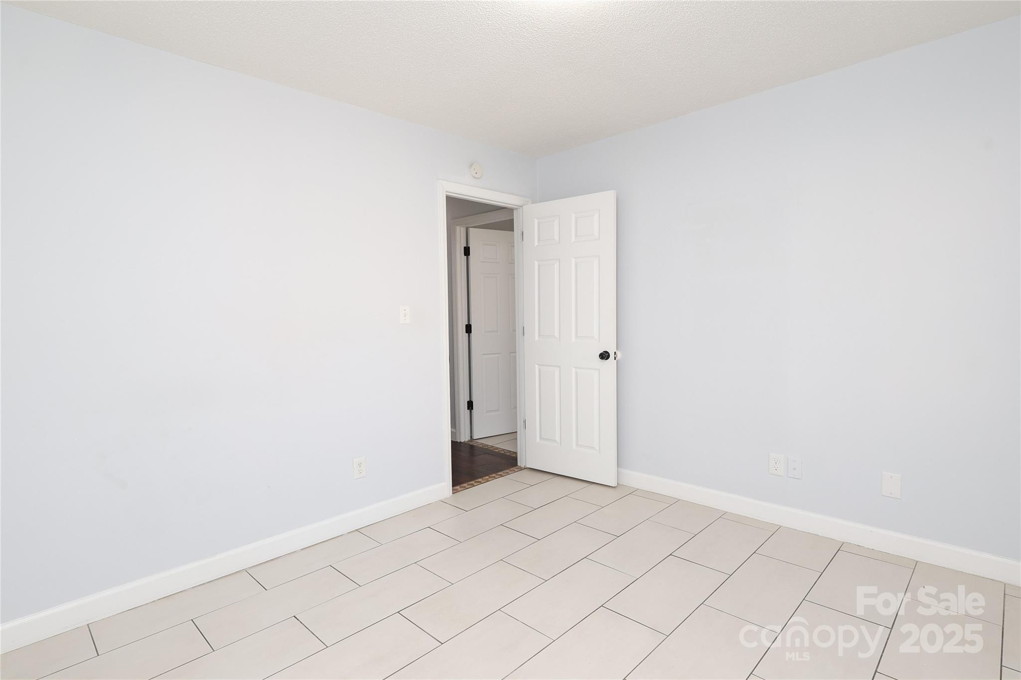1106 Chandler Drive