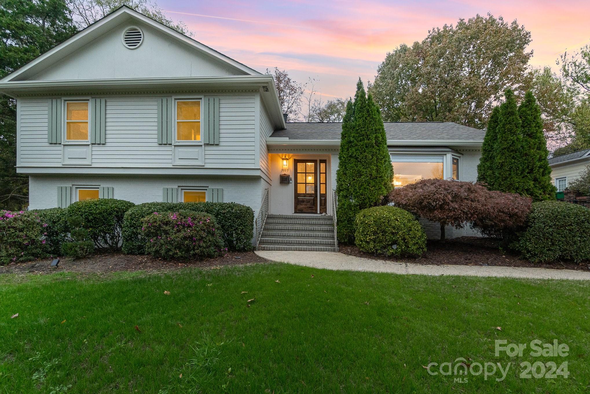 3925 Riverbend Road