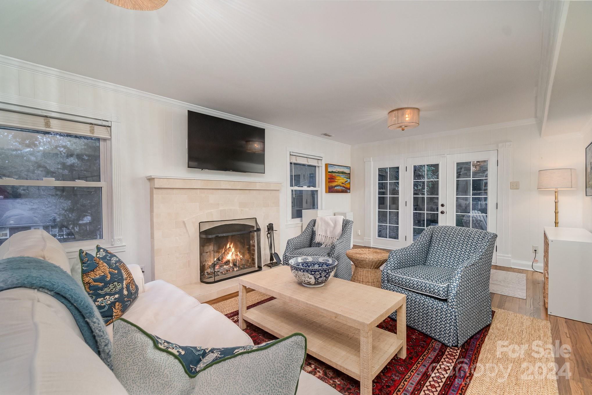 3925 Riverbend Road