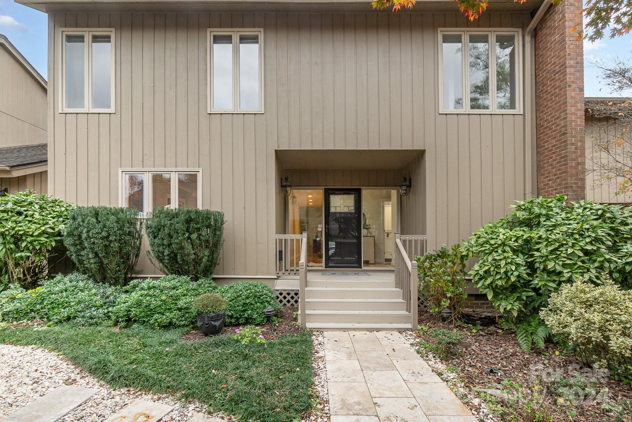 5140 Dunes Court
