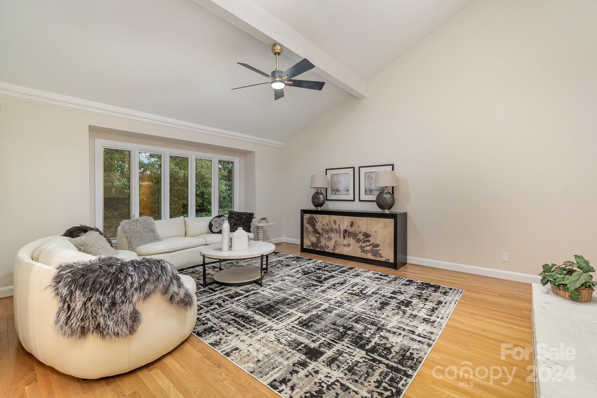 5140 Dunes Court