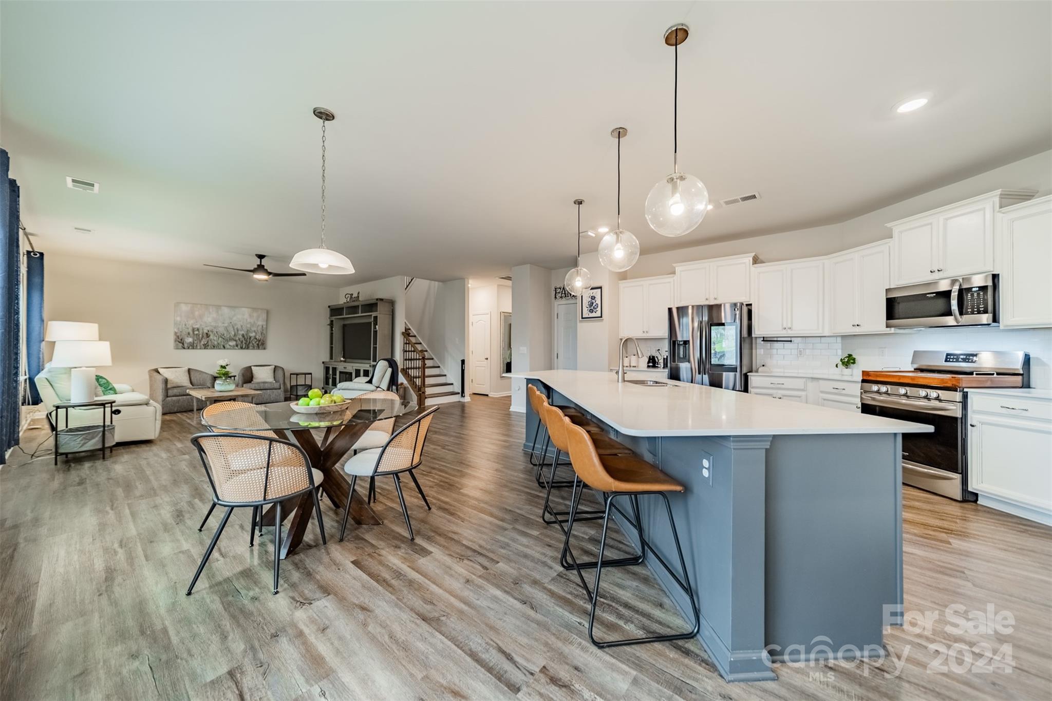 13524 Napoleon Drive